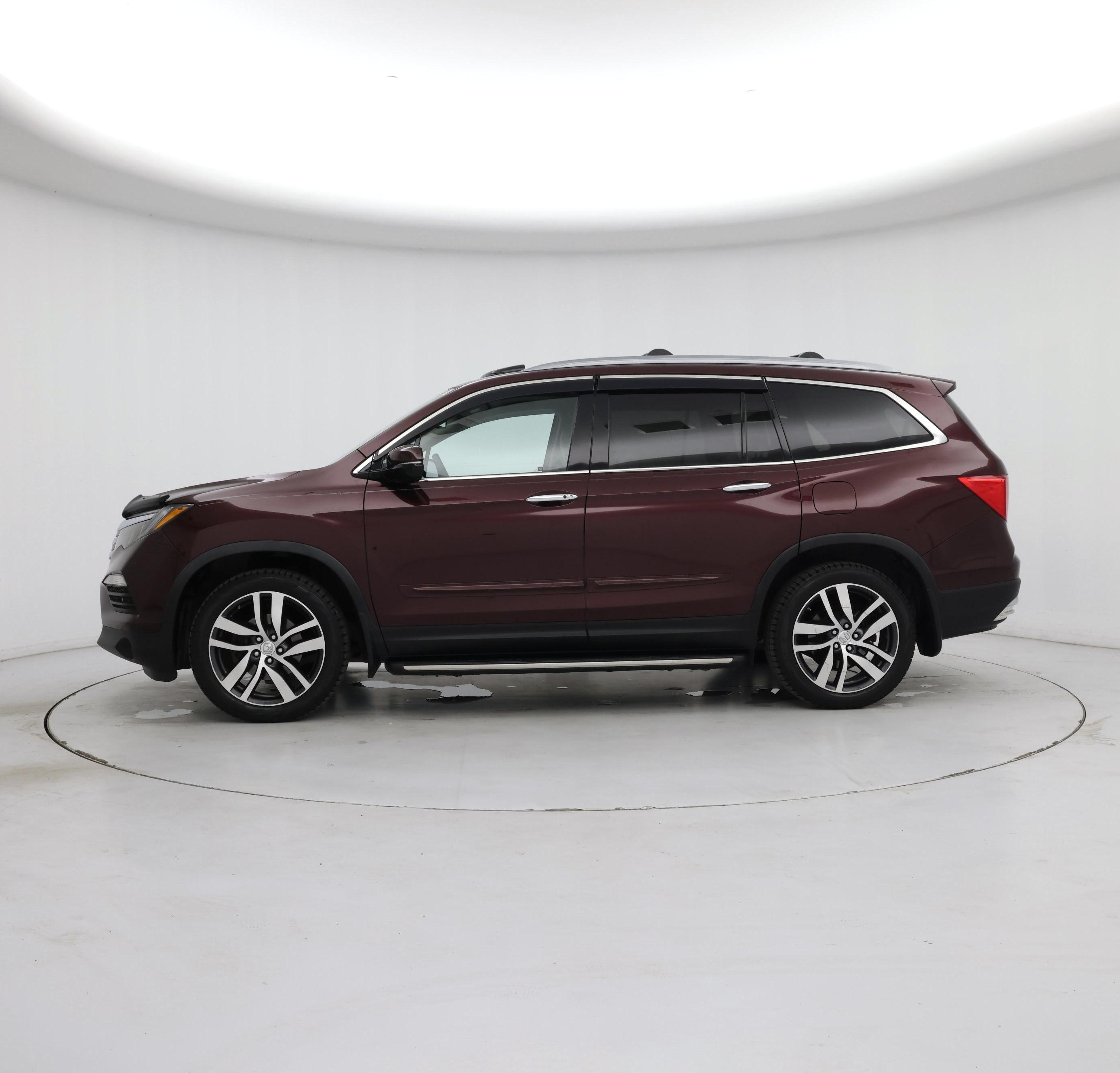 Thumbnail: 2017 Honda Pilot - 3