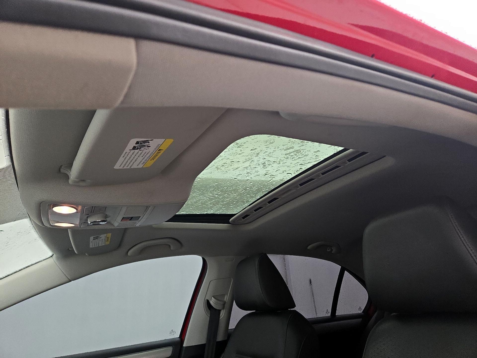 Thumbnail: 2015 Volkswagen Jetta - 18