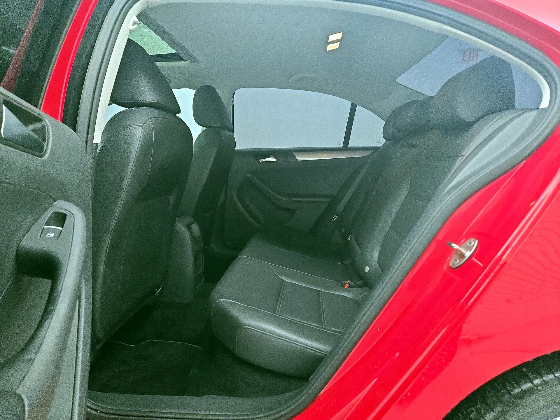 Thumbnail: 2015 Volkswagen Jetta - 19