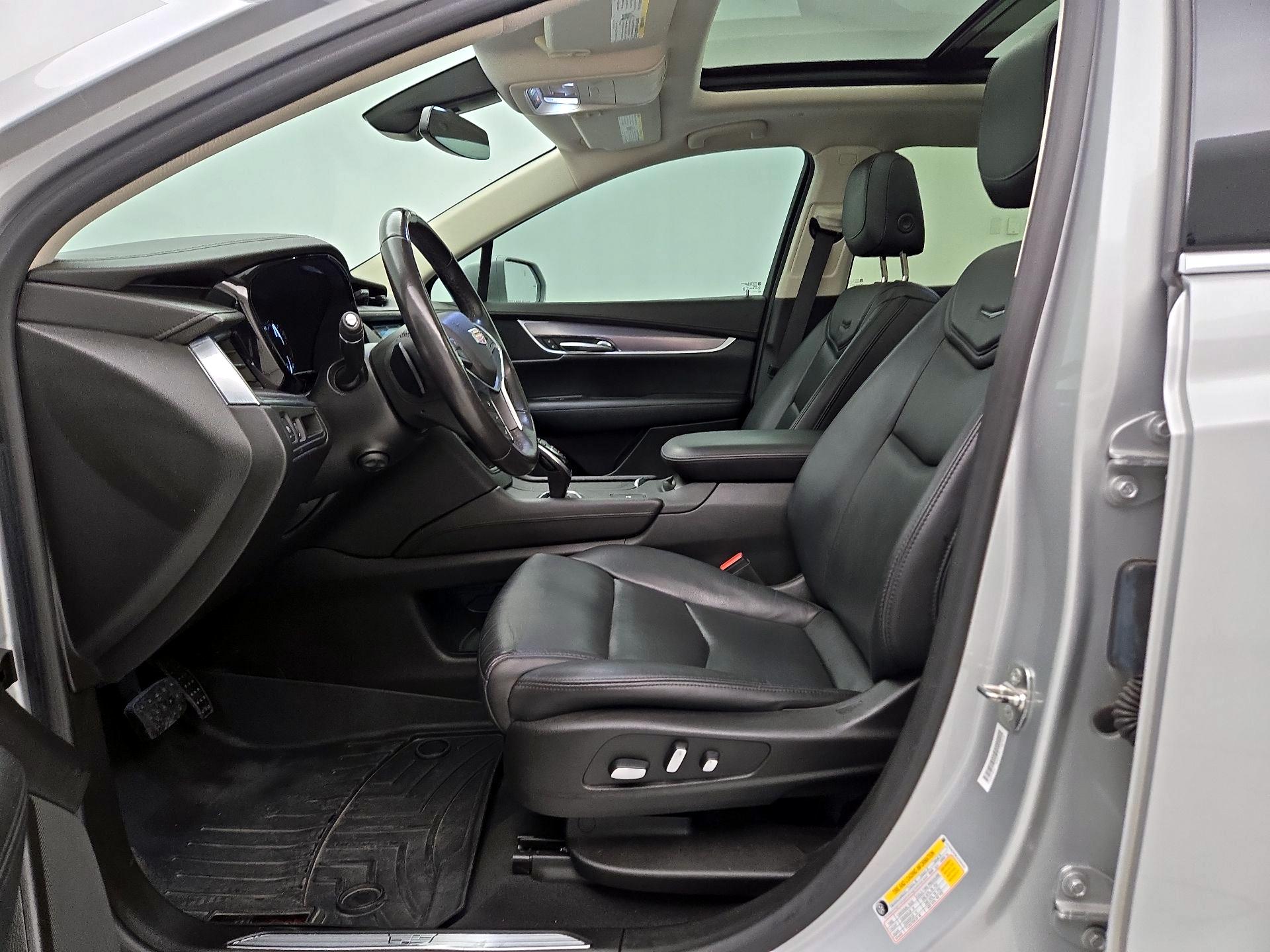 Thumbnail: 2018 Cadillac XT5 - 11
