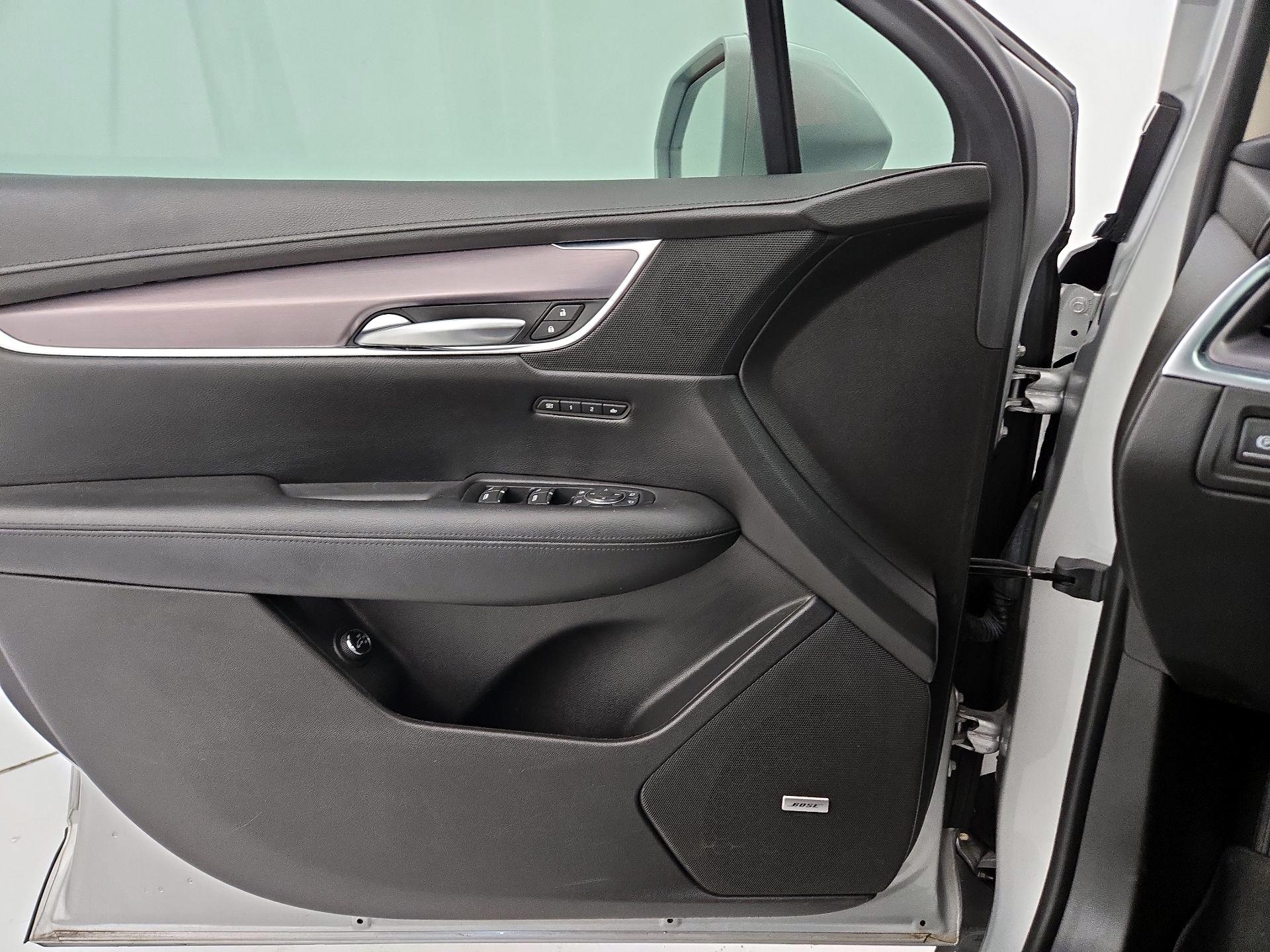 Thumbnail: 2018 Cadillac XT5 - 12