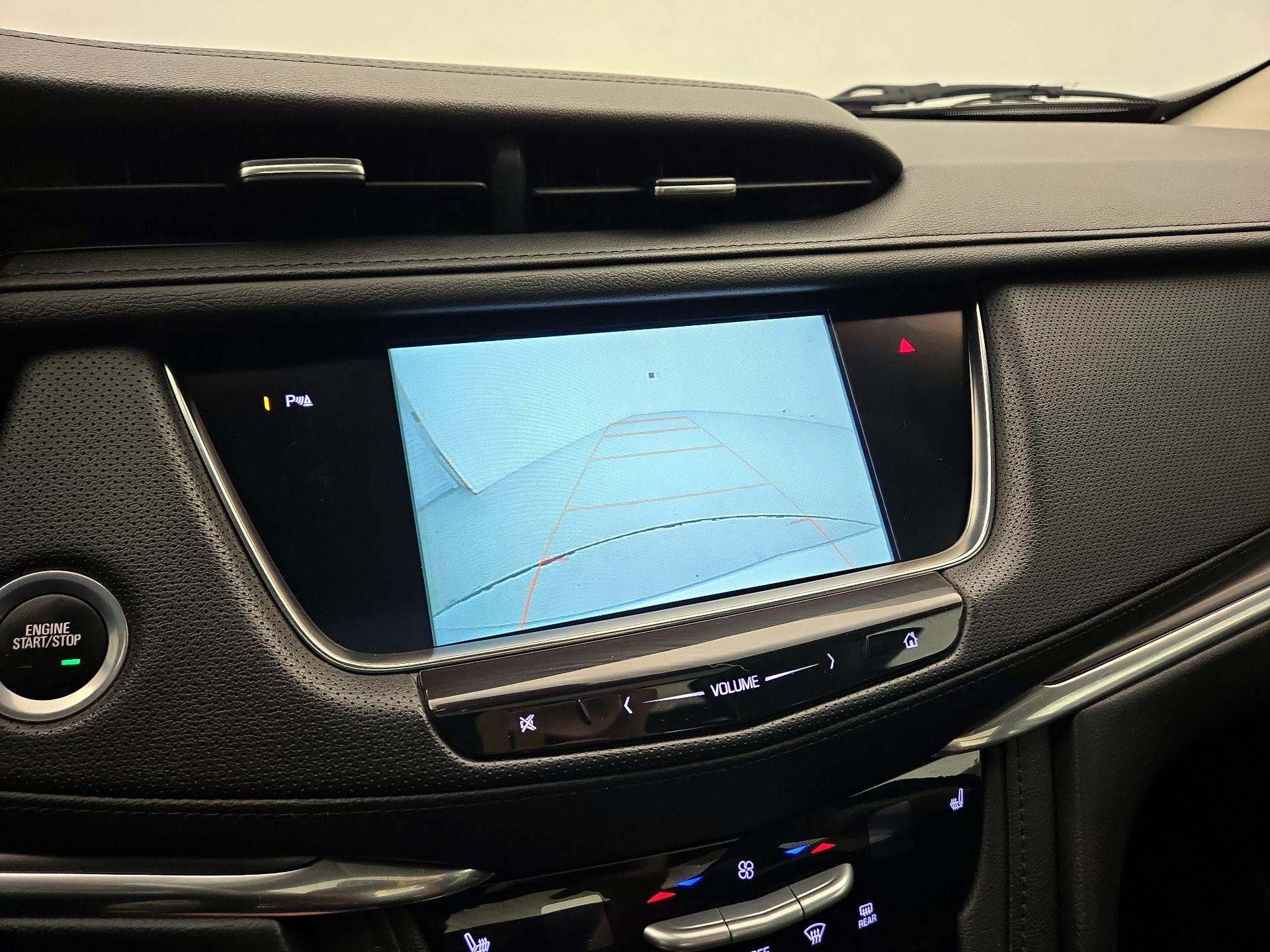 Thumbnail: 2018 Cadillac XT5 - 15