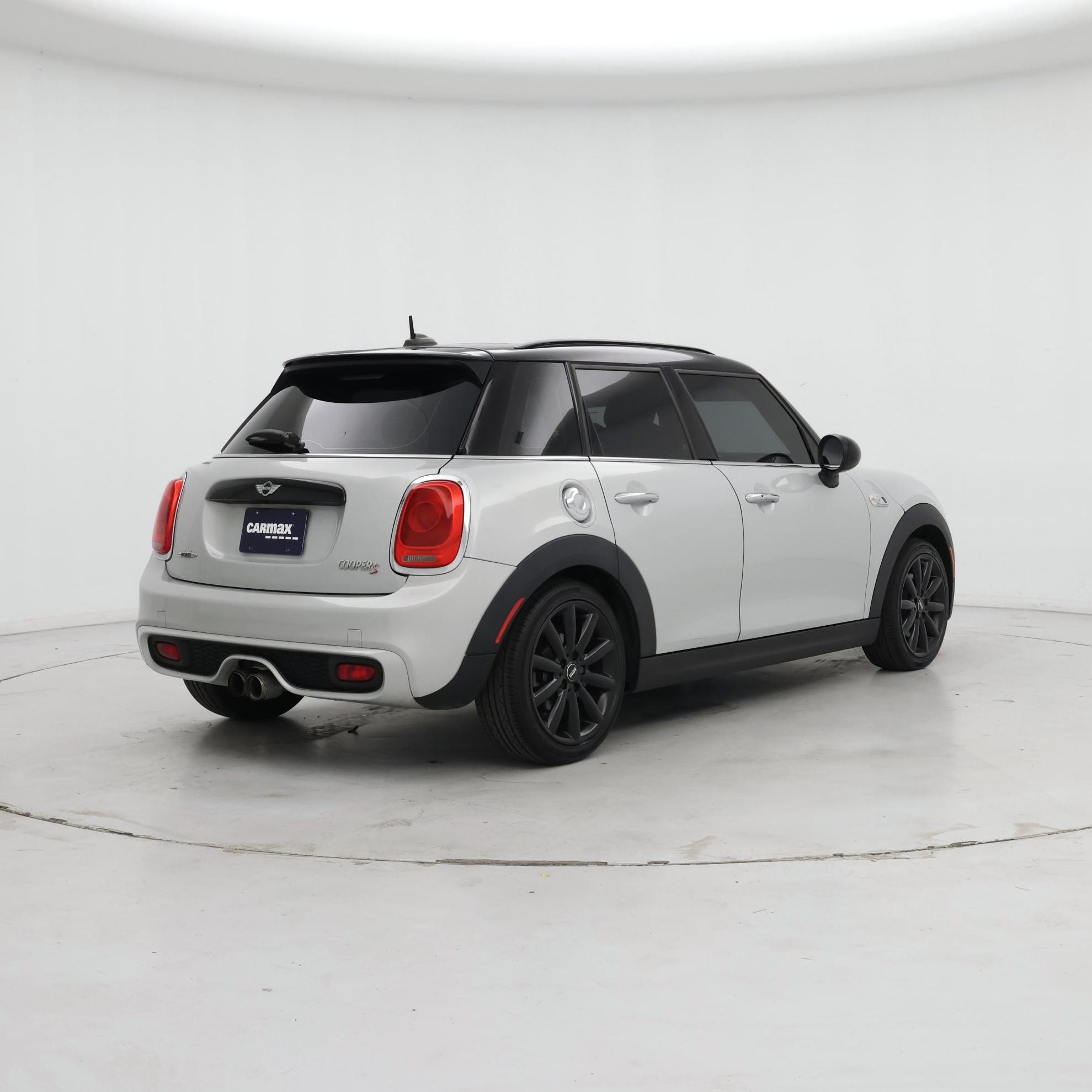 Thumbnail: 2016 MINI Cooper Hardtop - 8