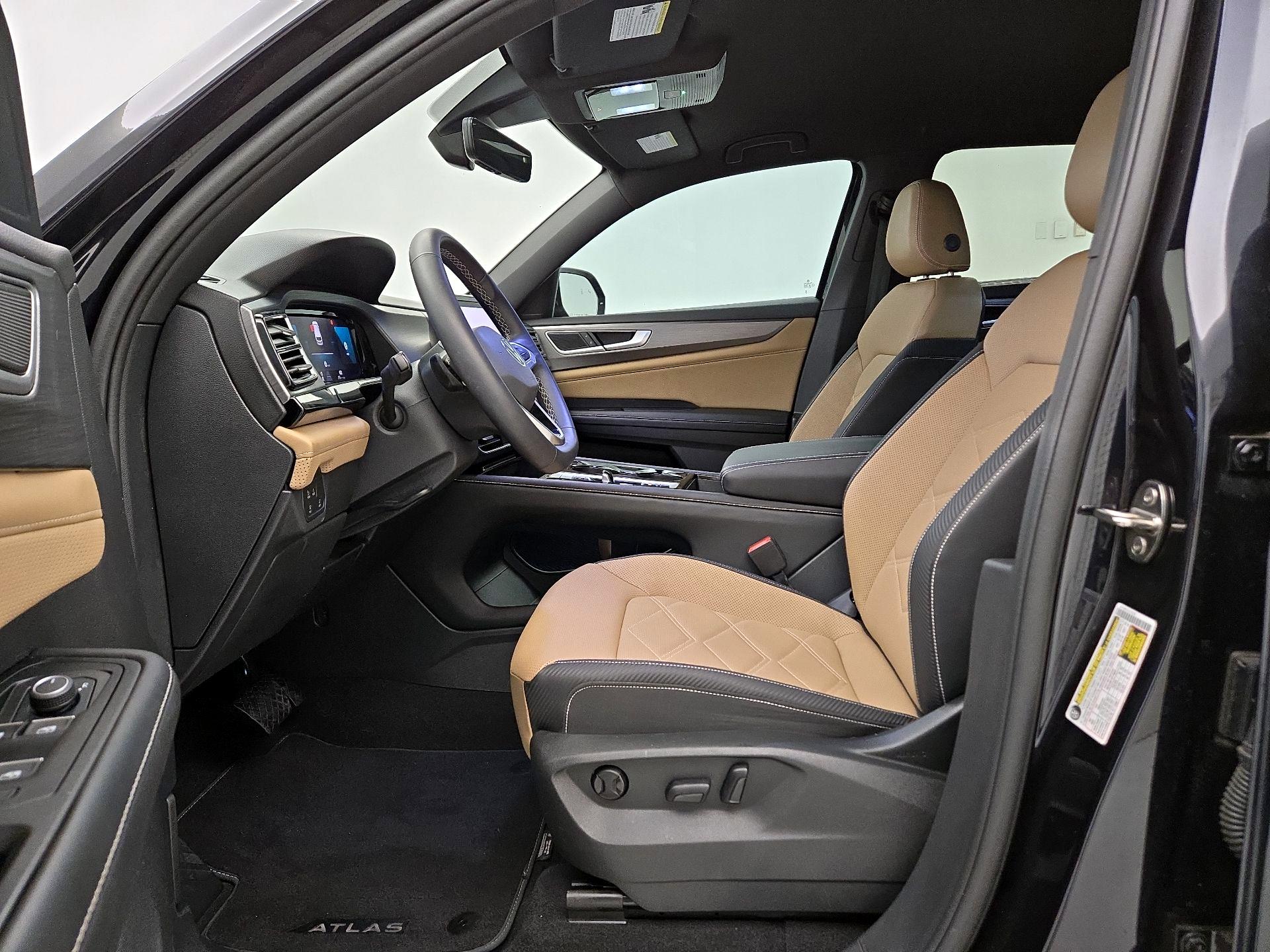 Thumbnail: 2024 Volkswagen Atlas - 11