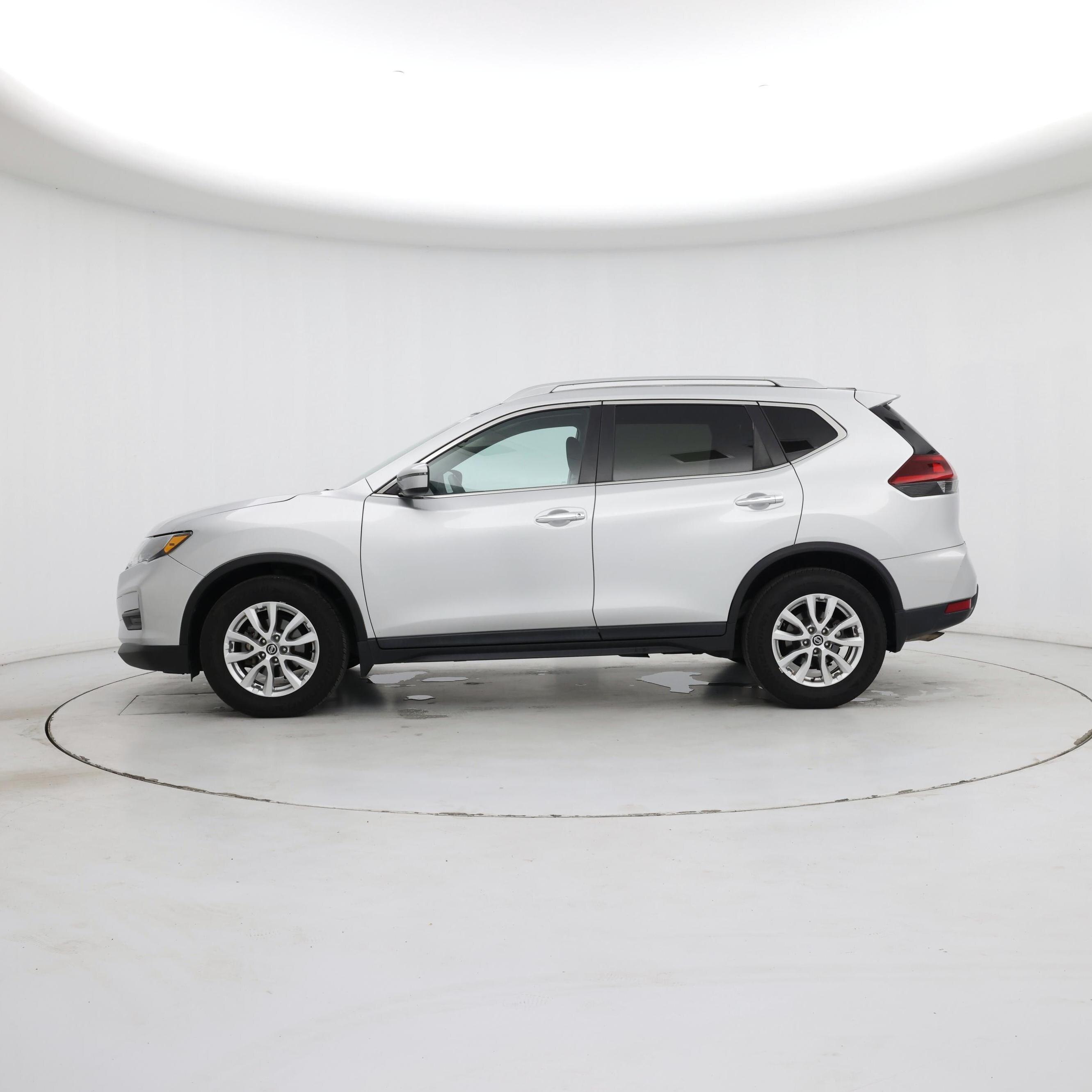 Thumbnail: 2020 Nissan Rogue - 3