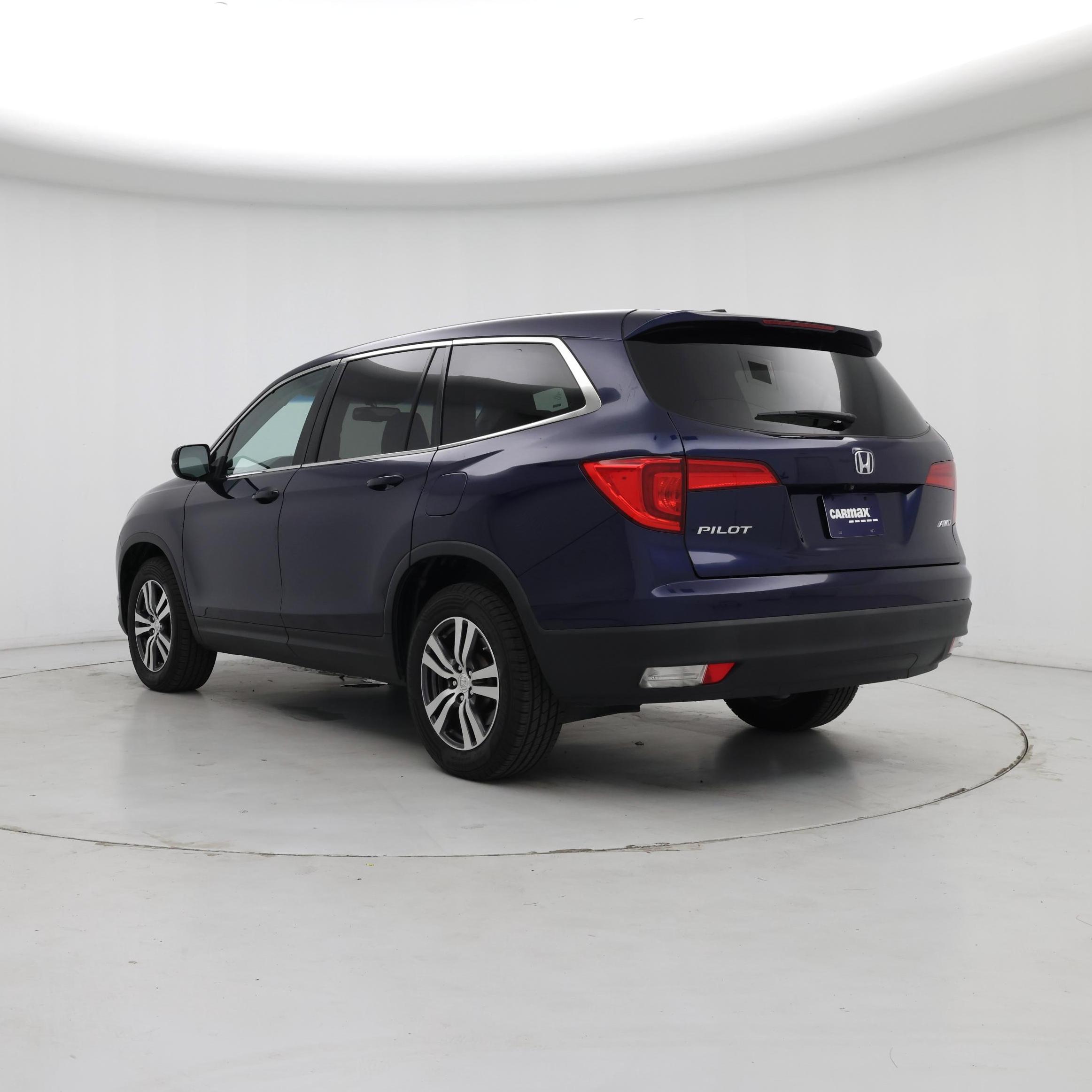 Thumbnail: 2018 Honda Pilot - 2