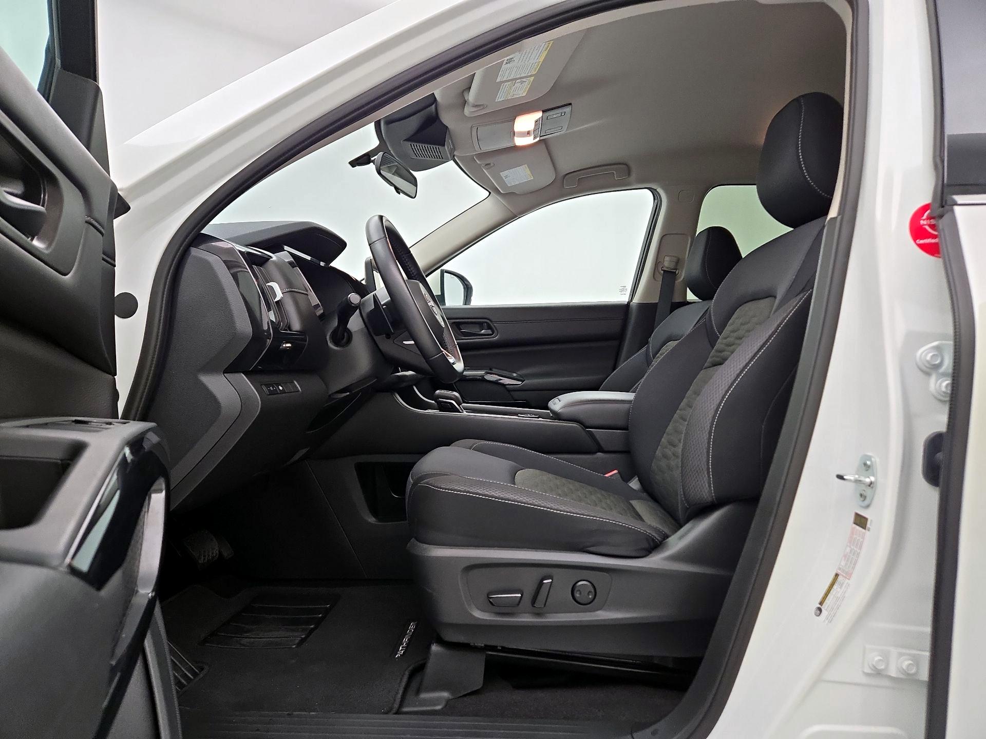 Thumbnail: 2024 Nissan Pathfinder - 11