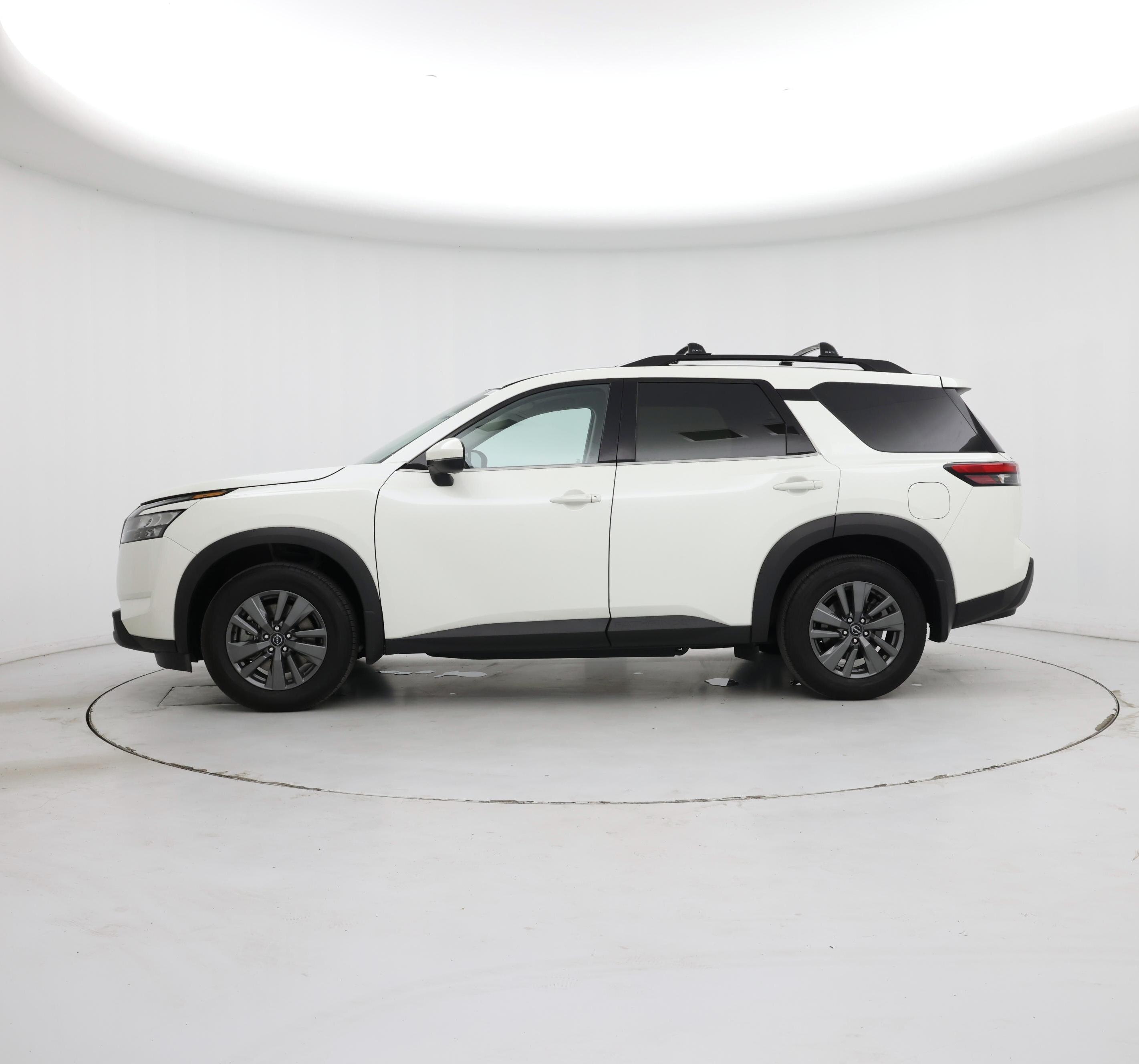 Thumbnail: 2024 Nissan Pathfinder - 3