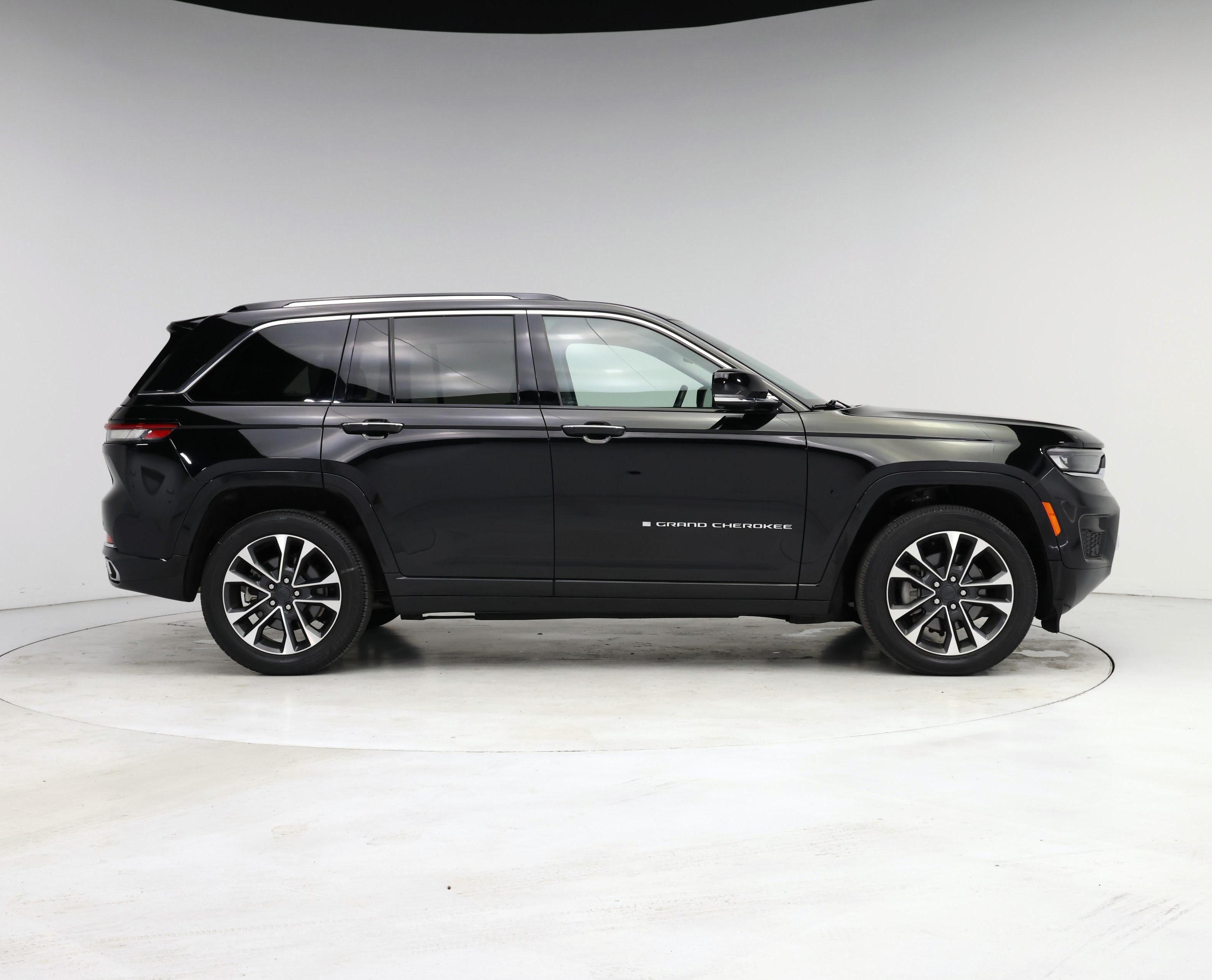 Thumbnail: 2022 Jeep Grand Cherokee - 7