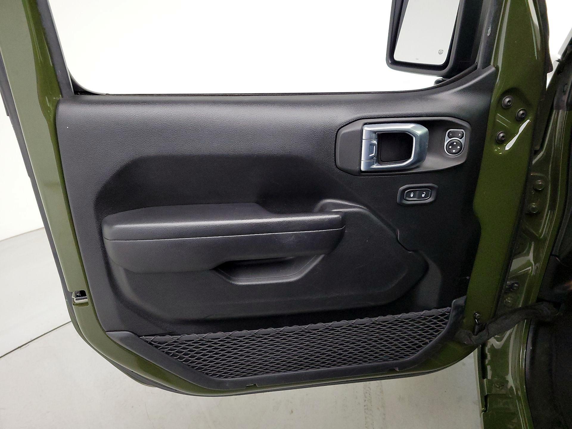 Thumbnail: 2021 Jeep Wrangler - 12