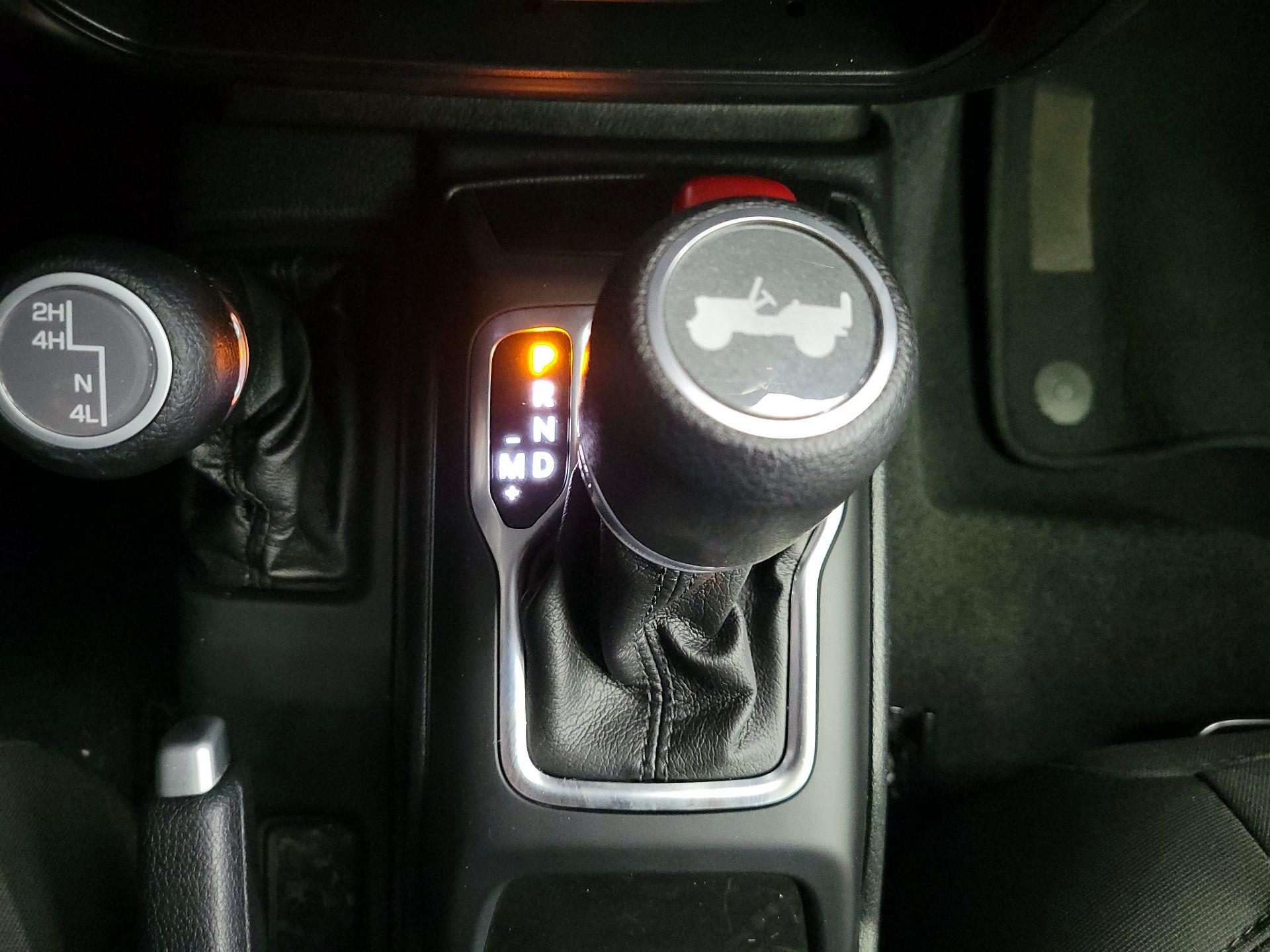 Thumbnail: 2021 Jeep Wrangler - 18