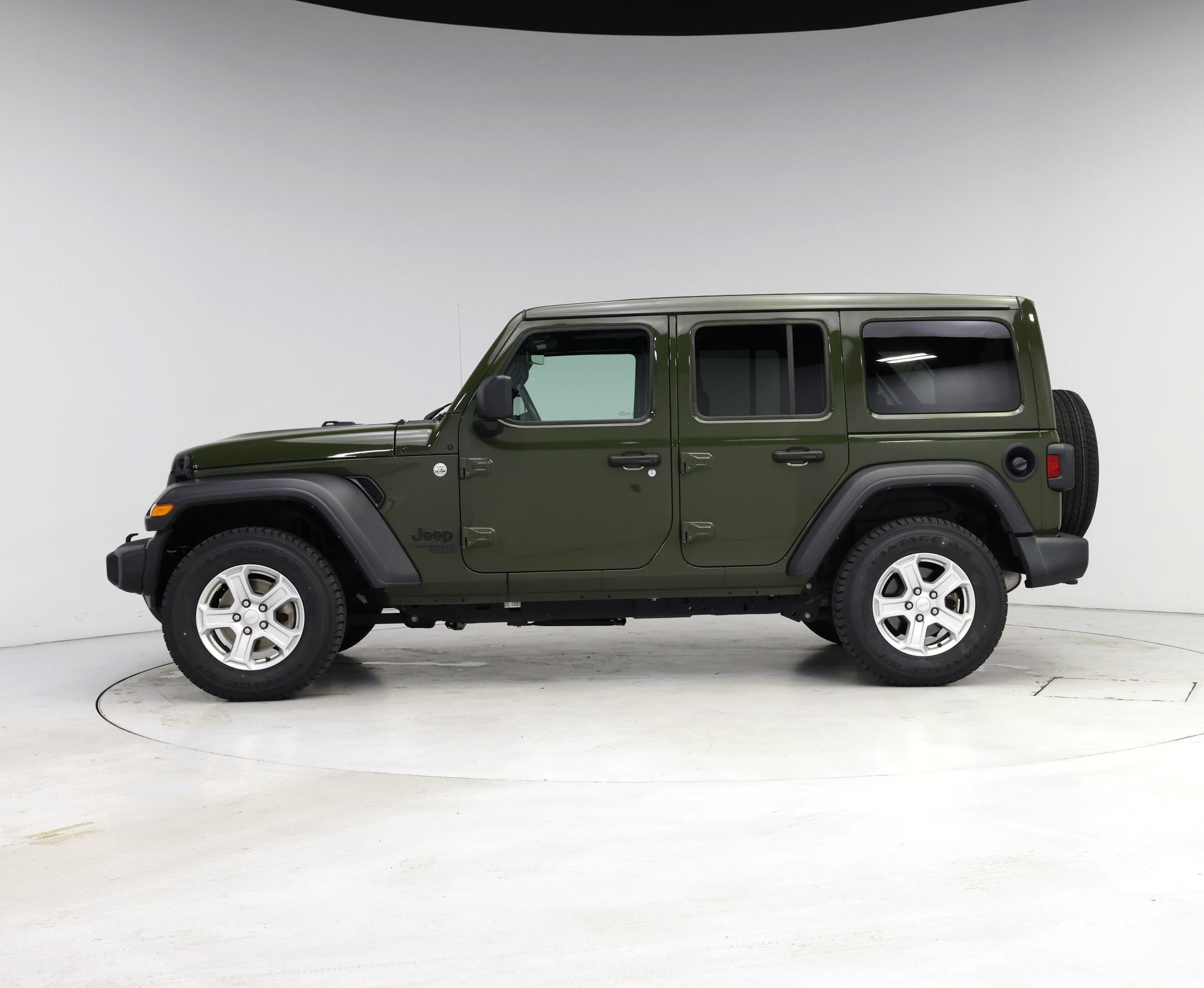 Thumbnail: 2021 Jeep Wrangler - 3