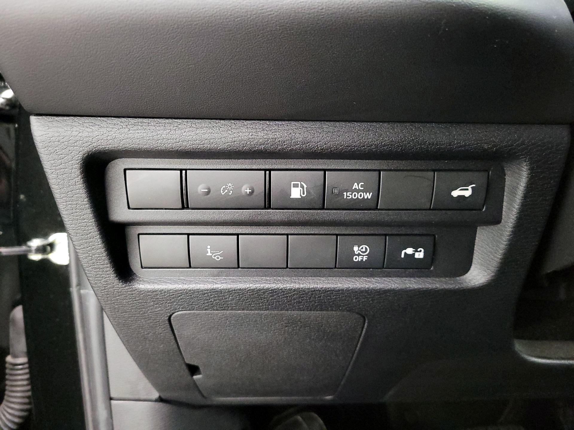 Thumbnail: 2023 Mitsubishi Outlander - 13