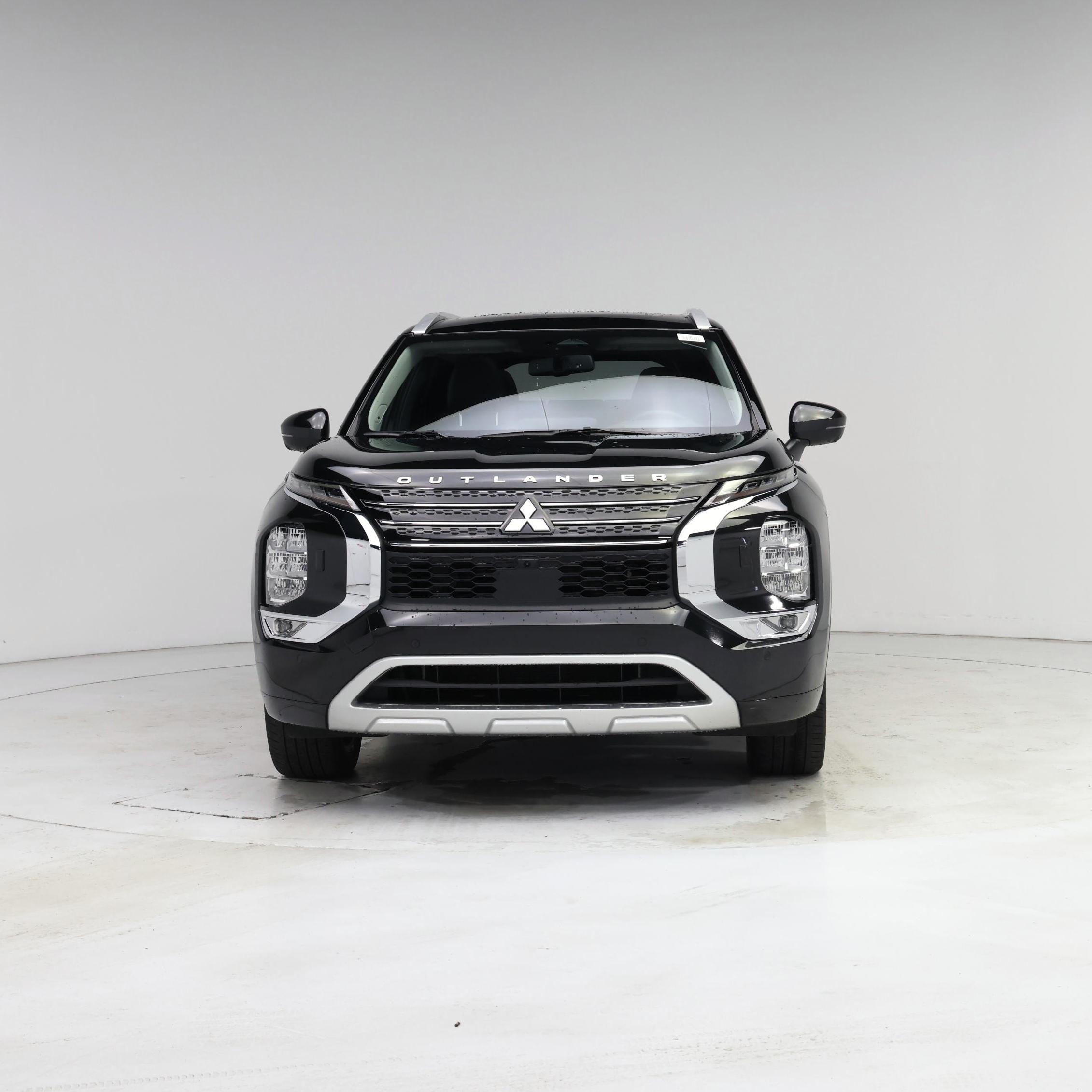 Thumbnail: 2023 Mitsubishi Outlander - 5