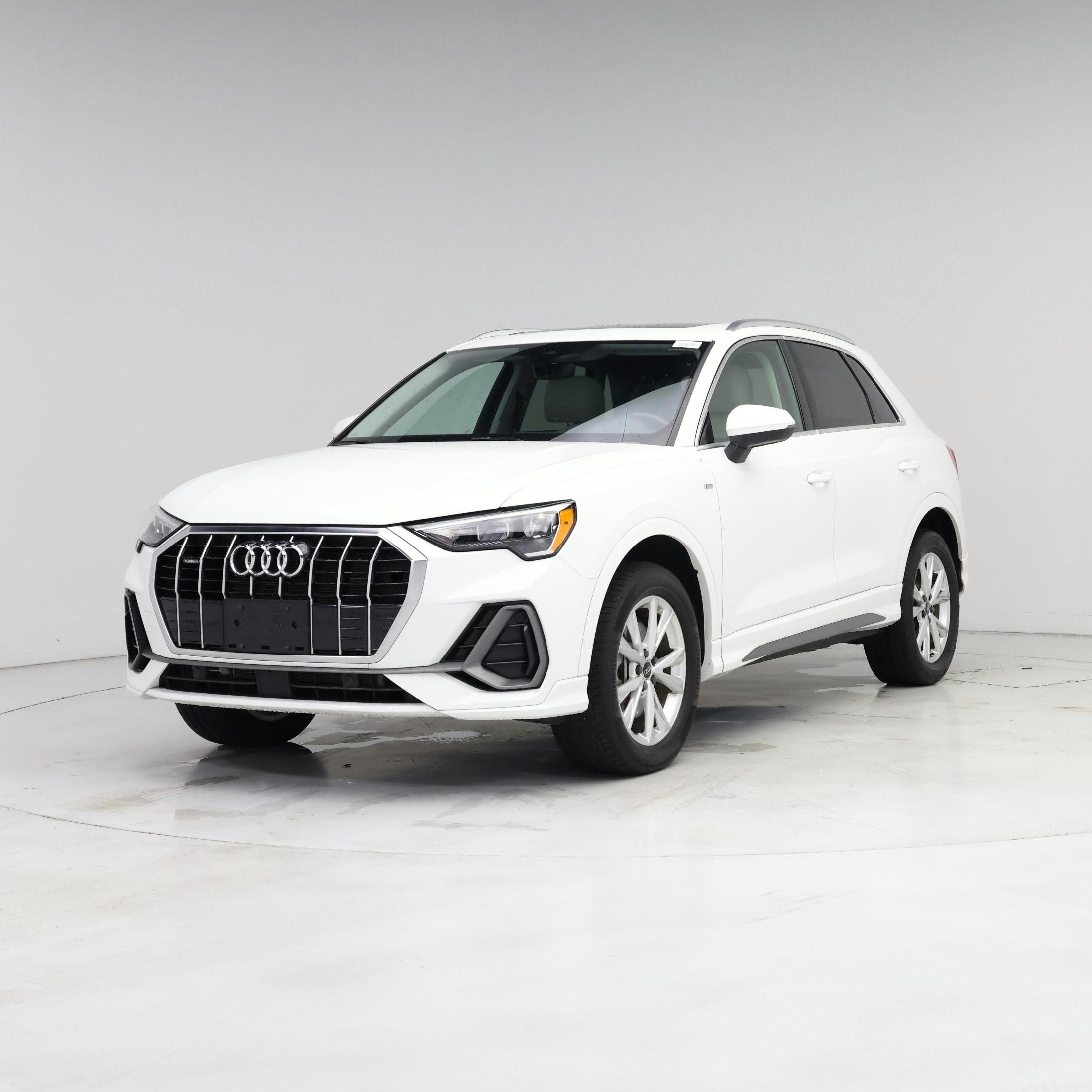 Thumbnail: 2022 Audi Q3 - 4