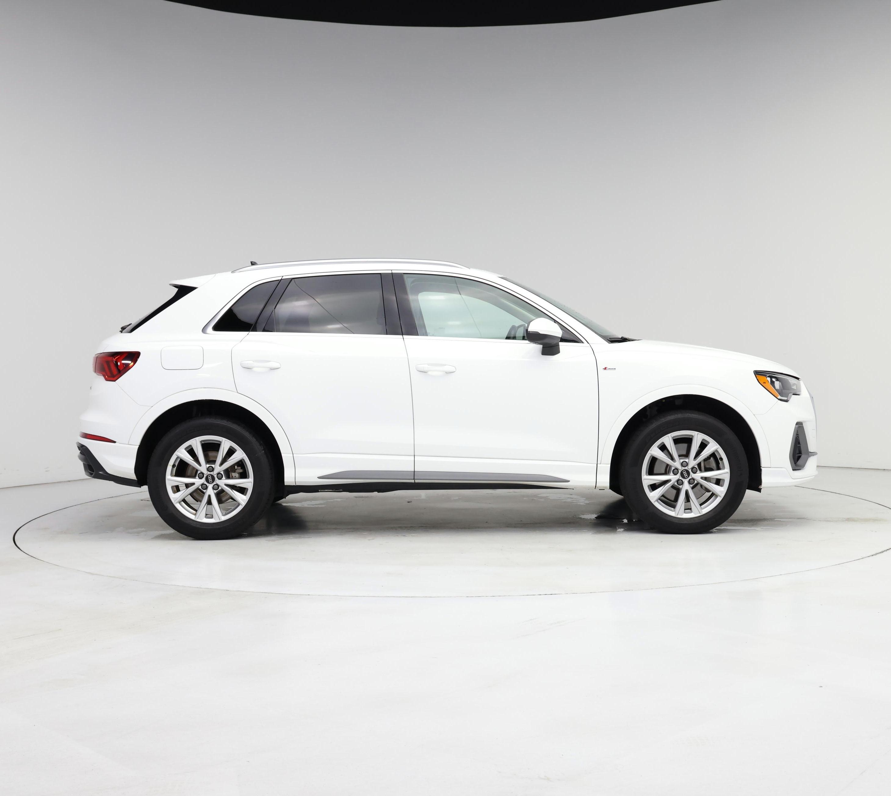 Thumbnail: 2022 Audi Q3 - 7