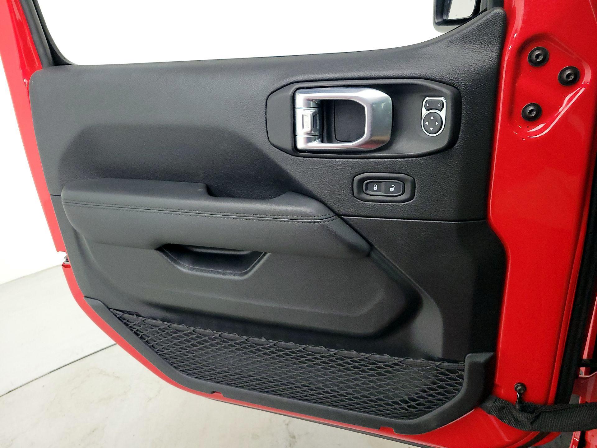 Thumbnail: 2021 Jeep Wrangler - 12