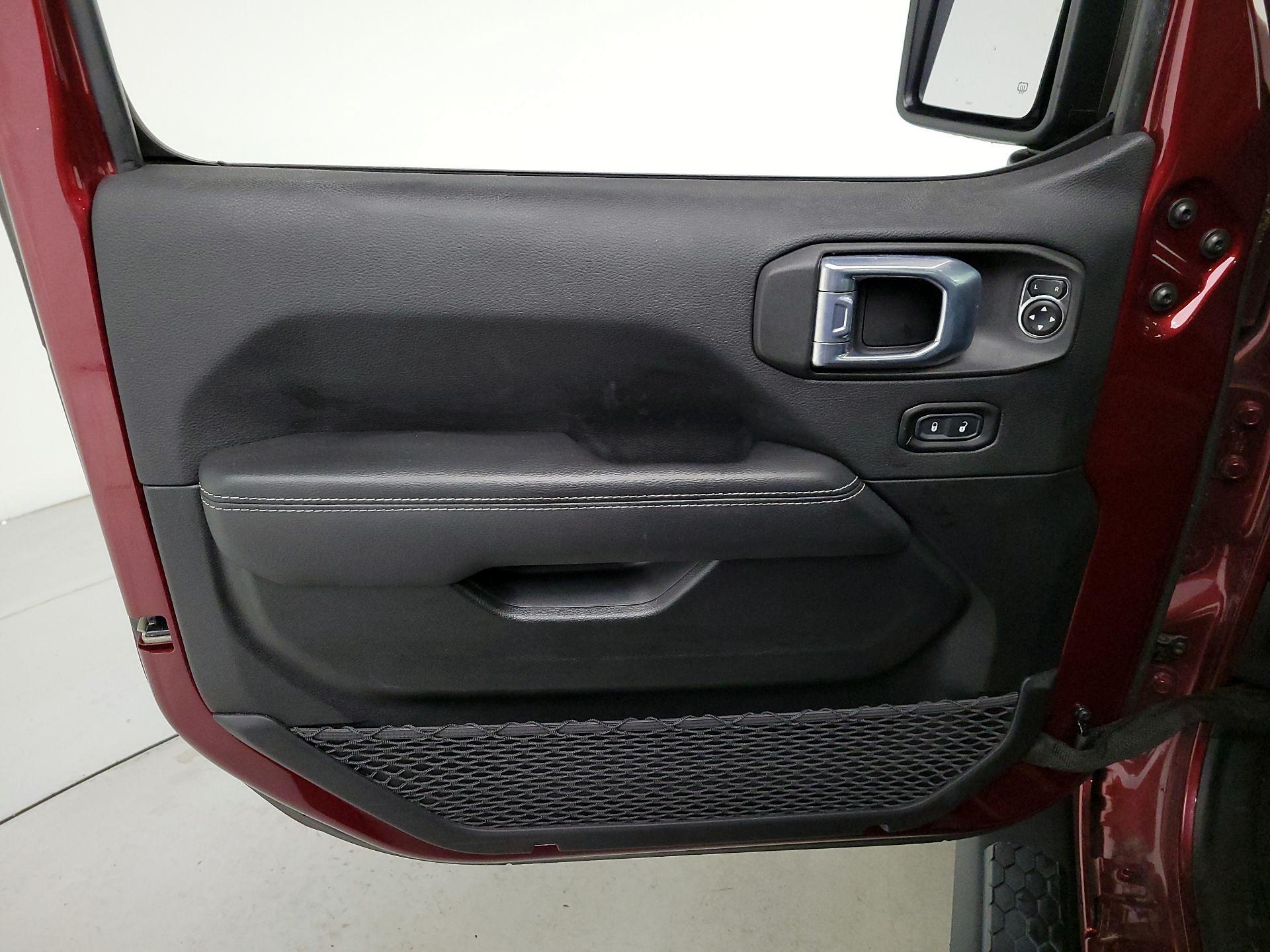 Thumbnail: 2021 Jeep Wrangler - 12