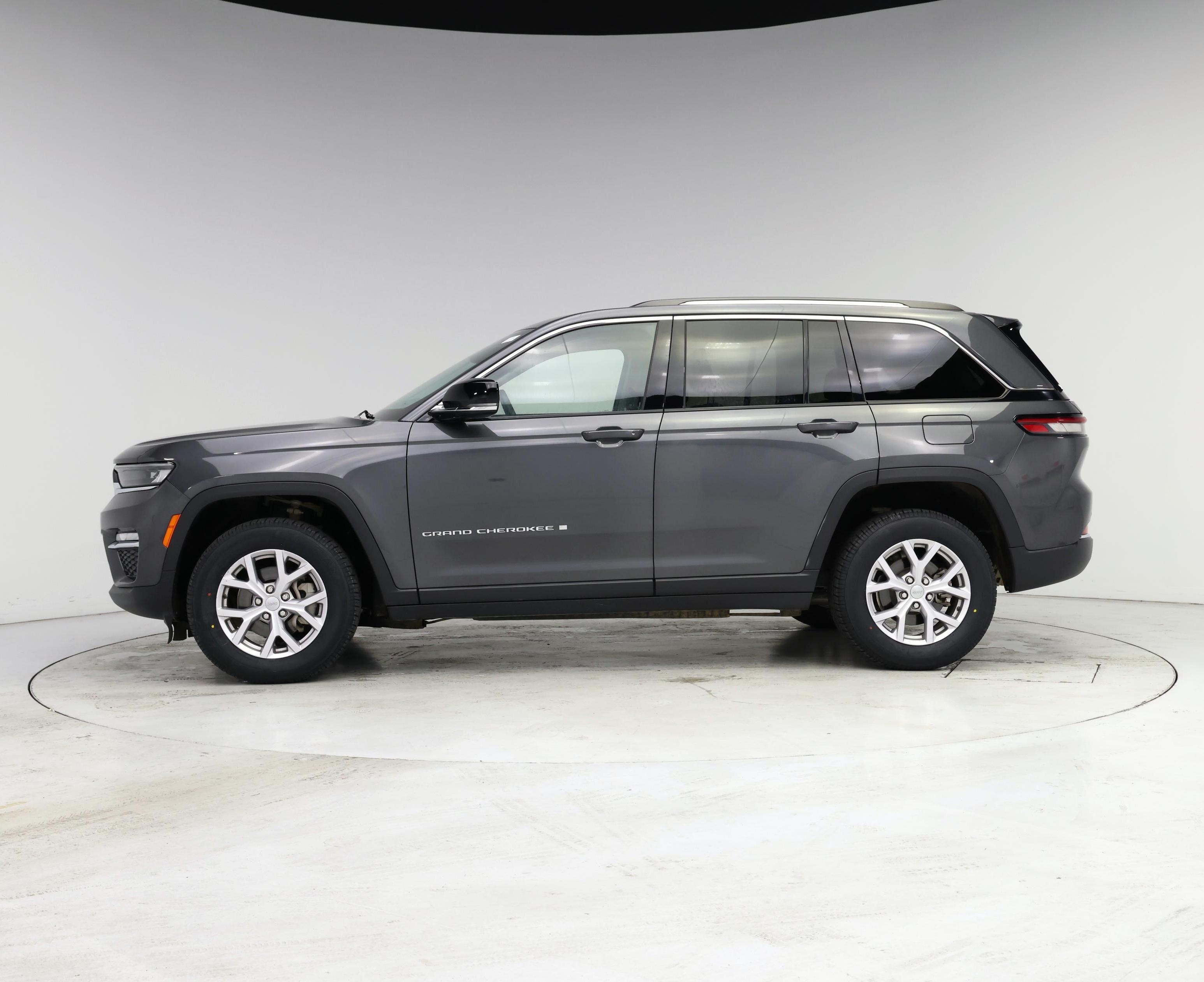 Thumbnail: 2022 Jeep Grand Cherokee - 3
