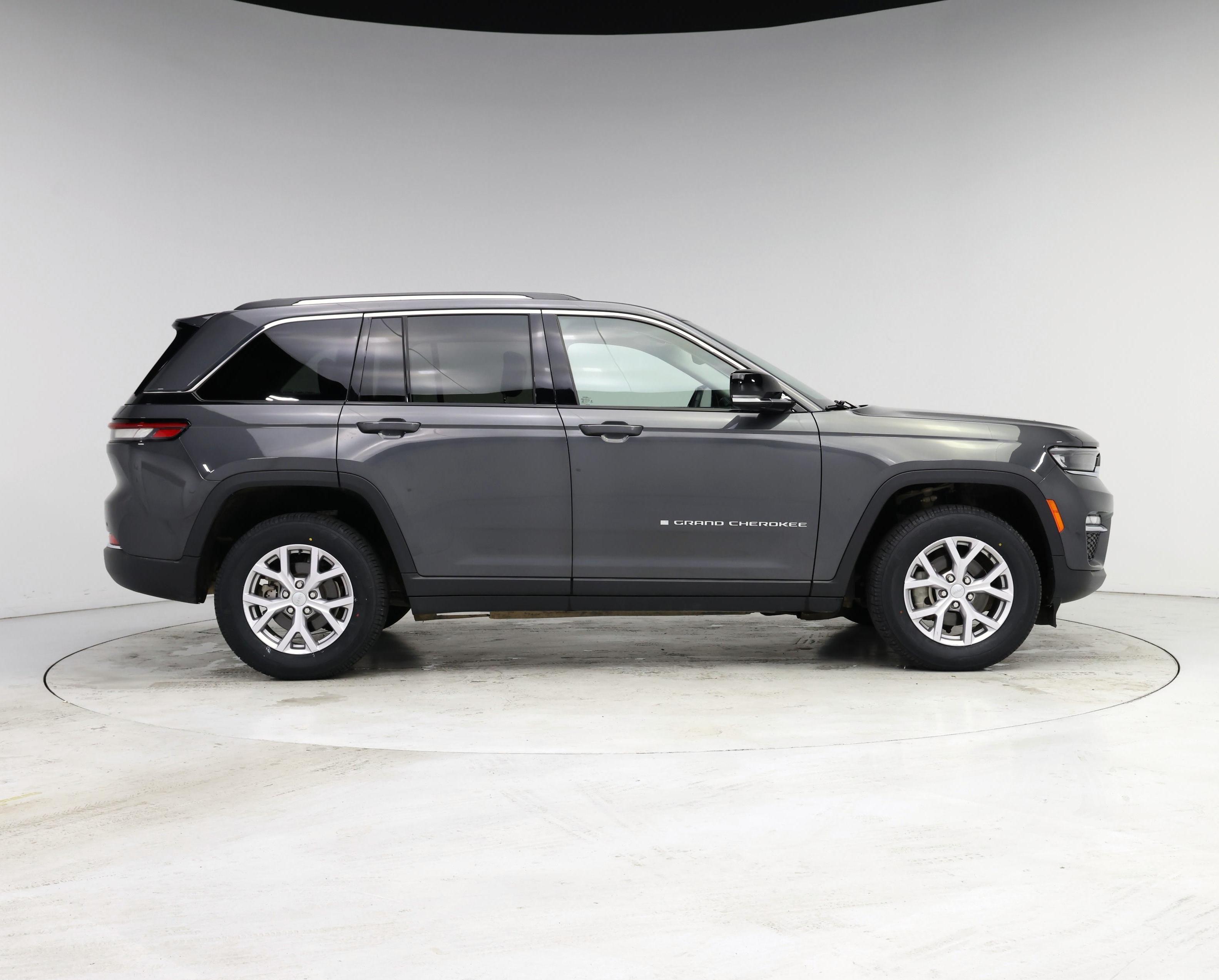 Thumbnail: 2022 Jeep Grand Cherokee - 7