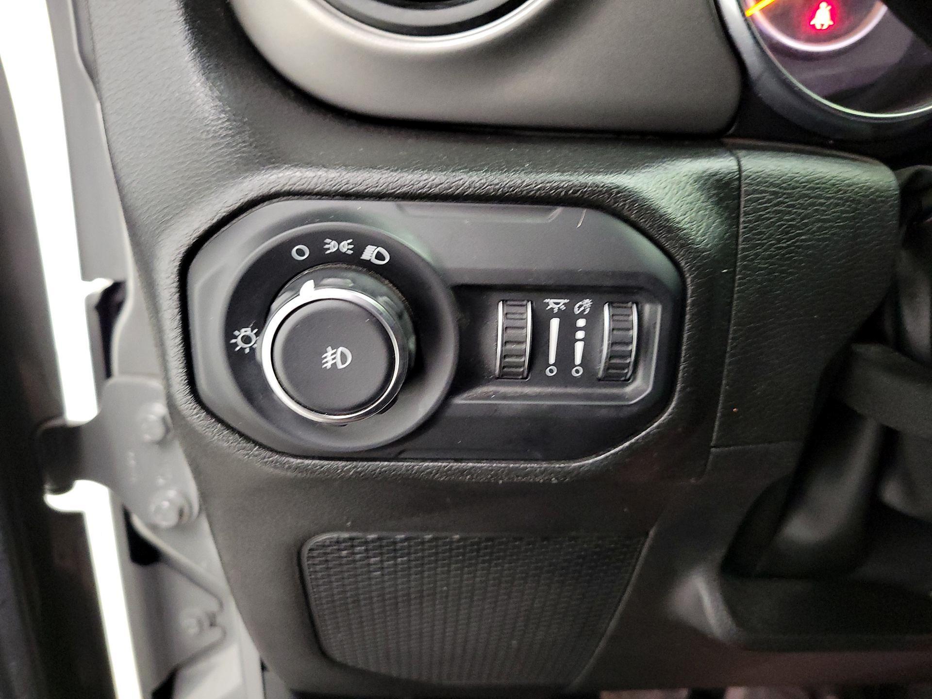 Thumbnail: 2022 Jeep Wrangler - 13