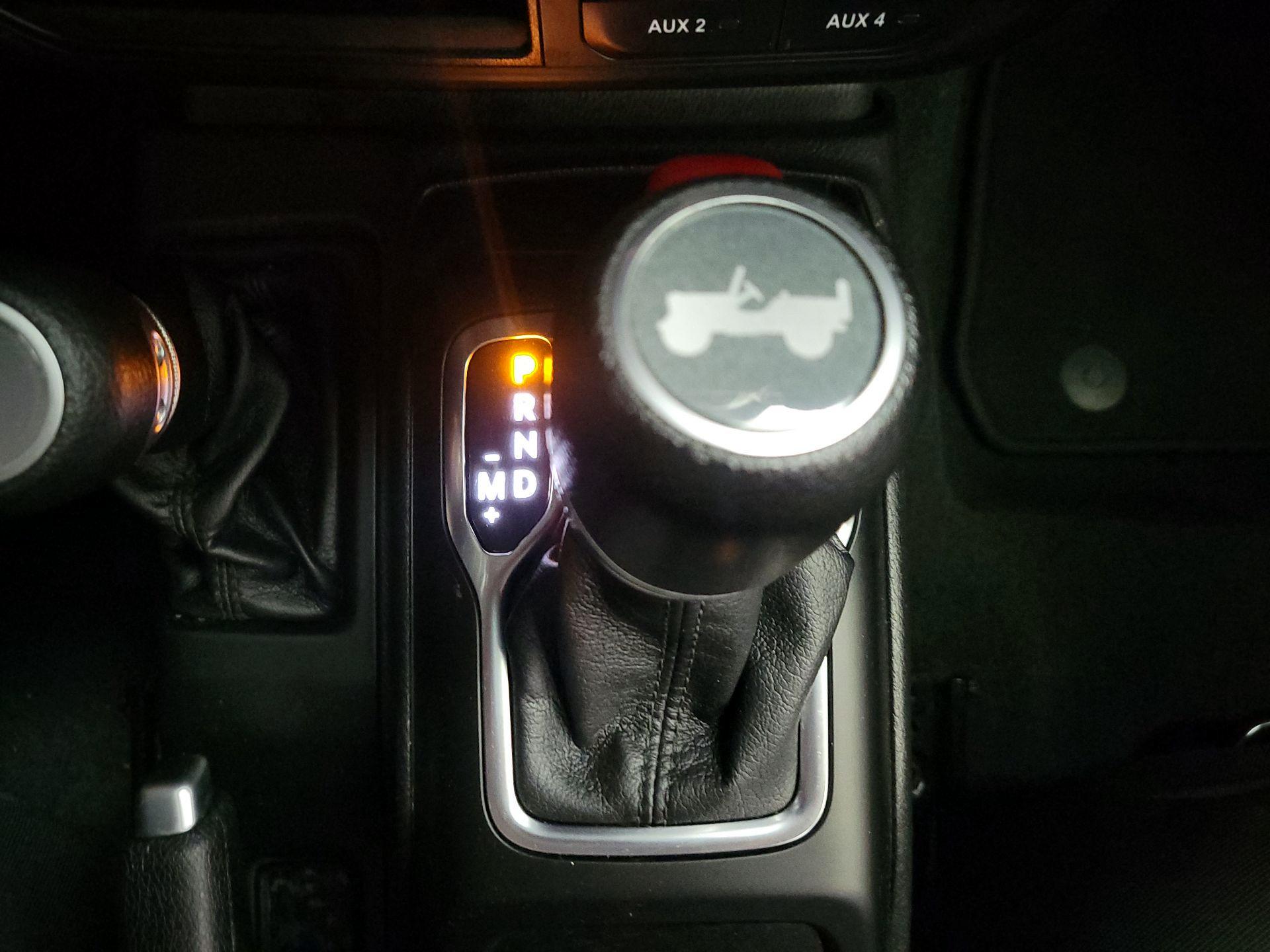 Thumbnail: 2022 Jeep Wrangler - 17