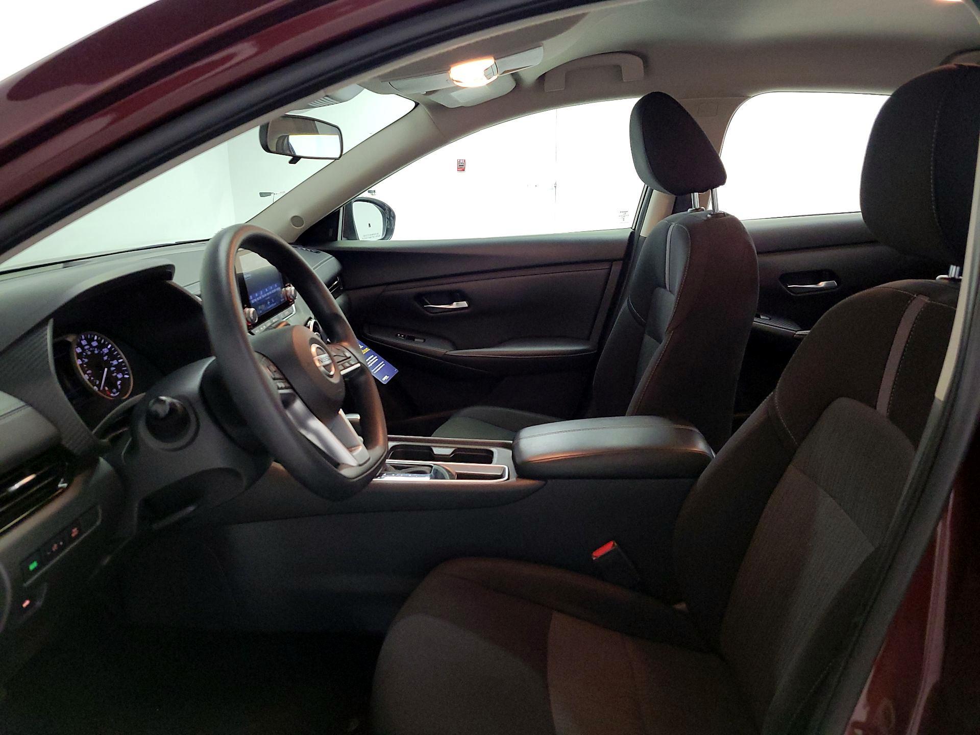 Thumbnail: 2023 Nissan Sentra - 11