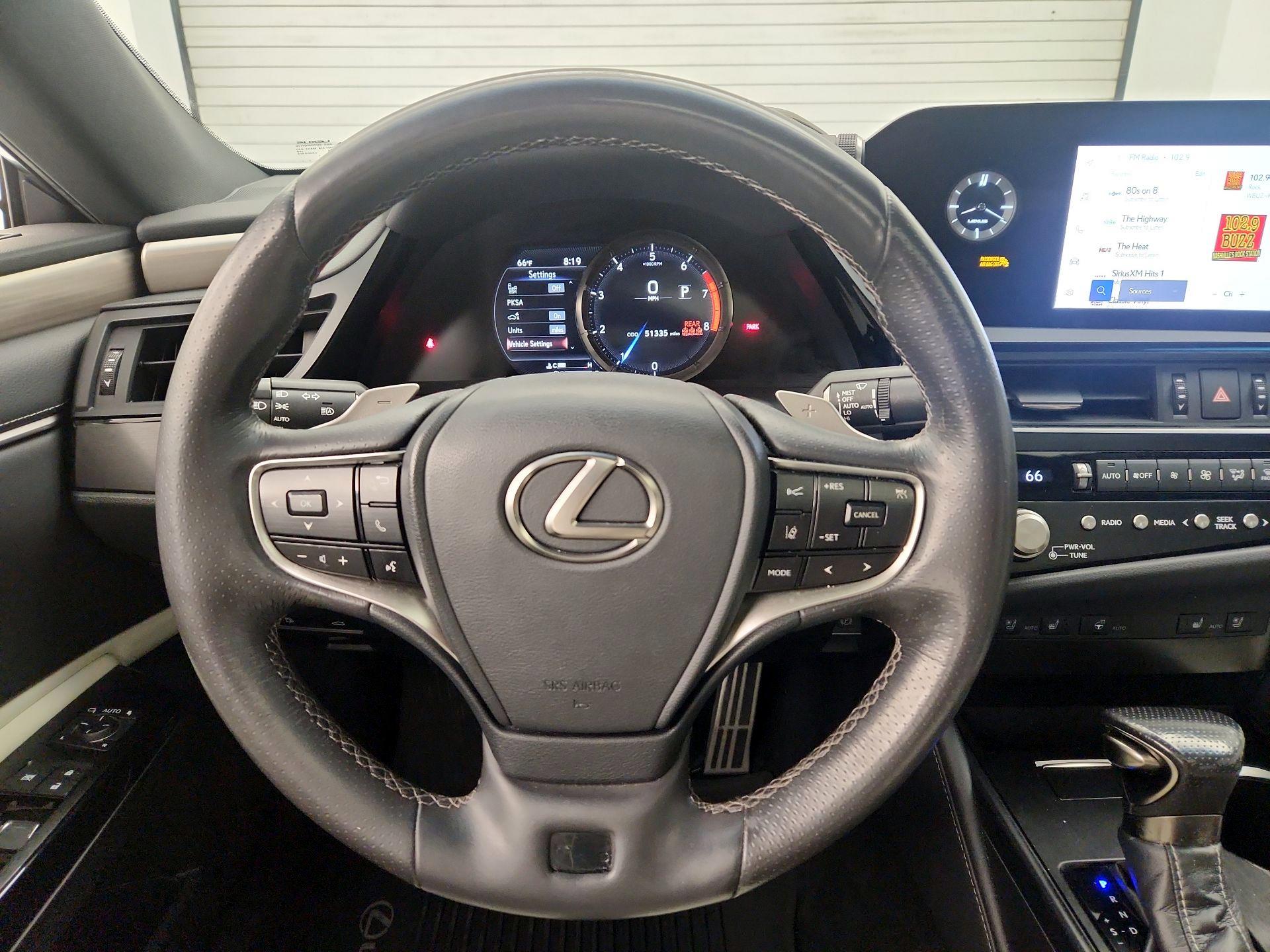 Thumbnail: 2023 Lexus ES - 10