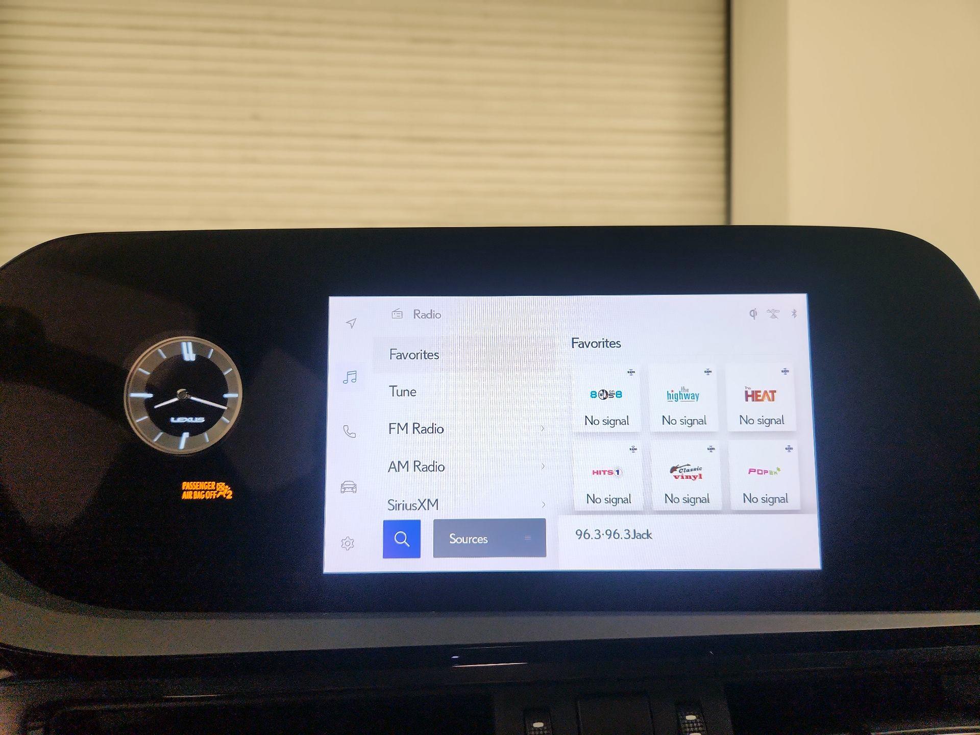 Thumbnail: 2023 Lexus ES - 15