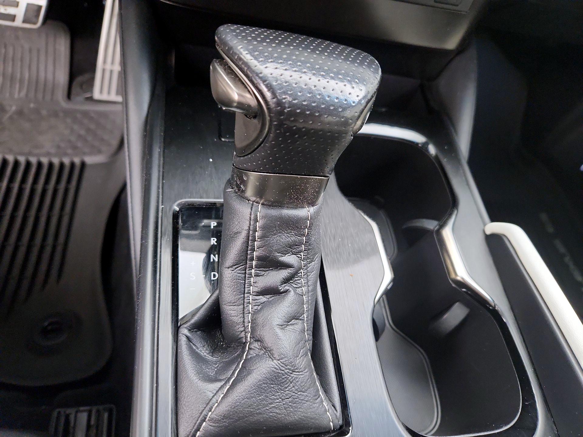 Thumbnail: 2023 Lexus ES - 17