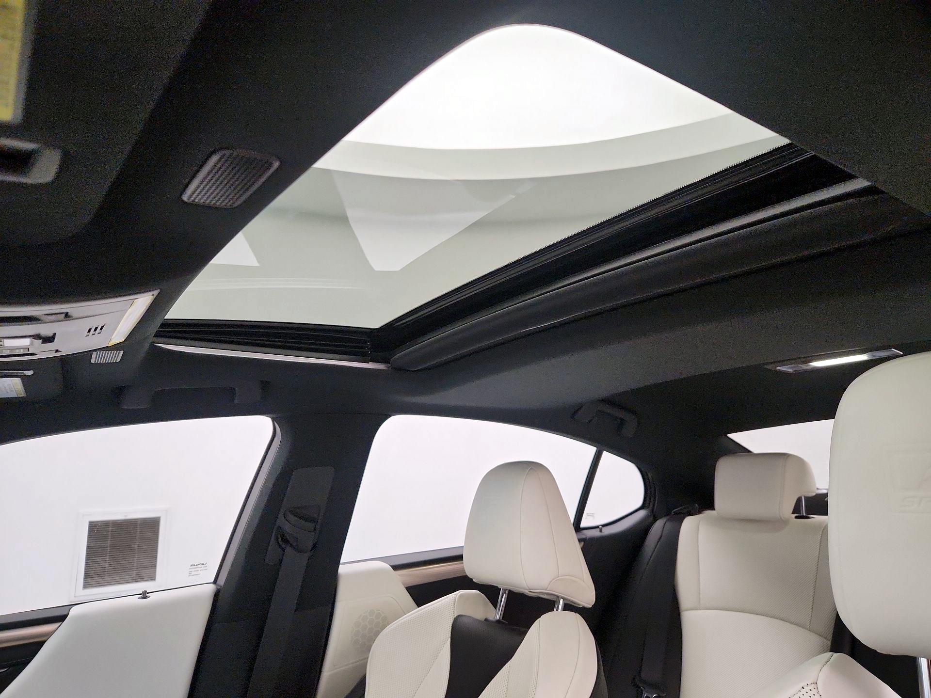 Thumbnail: 2023 Lexus ES - 19