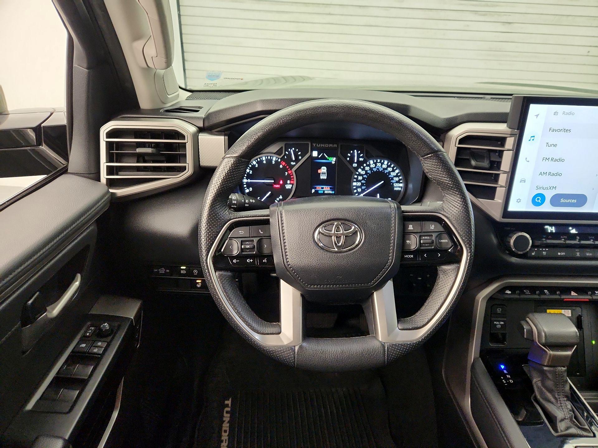 Thumbnail: 2022 Toyota Tundra - 10