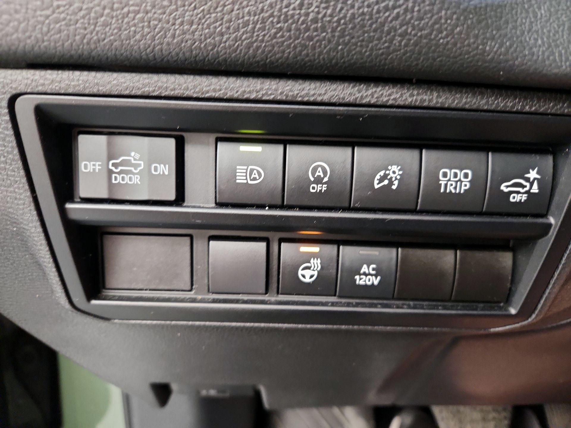 Thumbnail: 2022 Toyota Tundra - 13