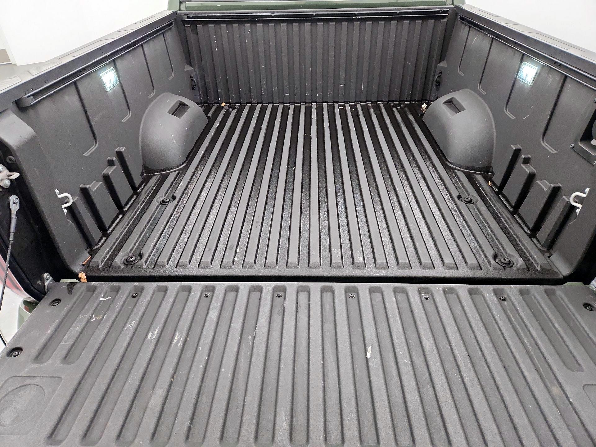 Thumbnail: 2022 Toyota Tundra - 19