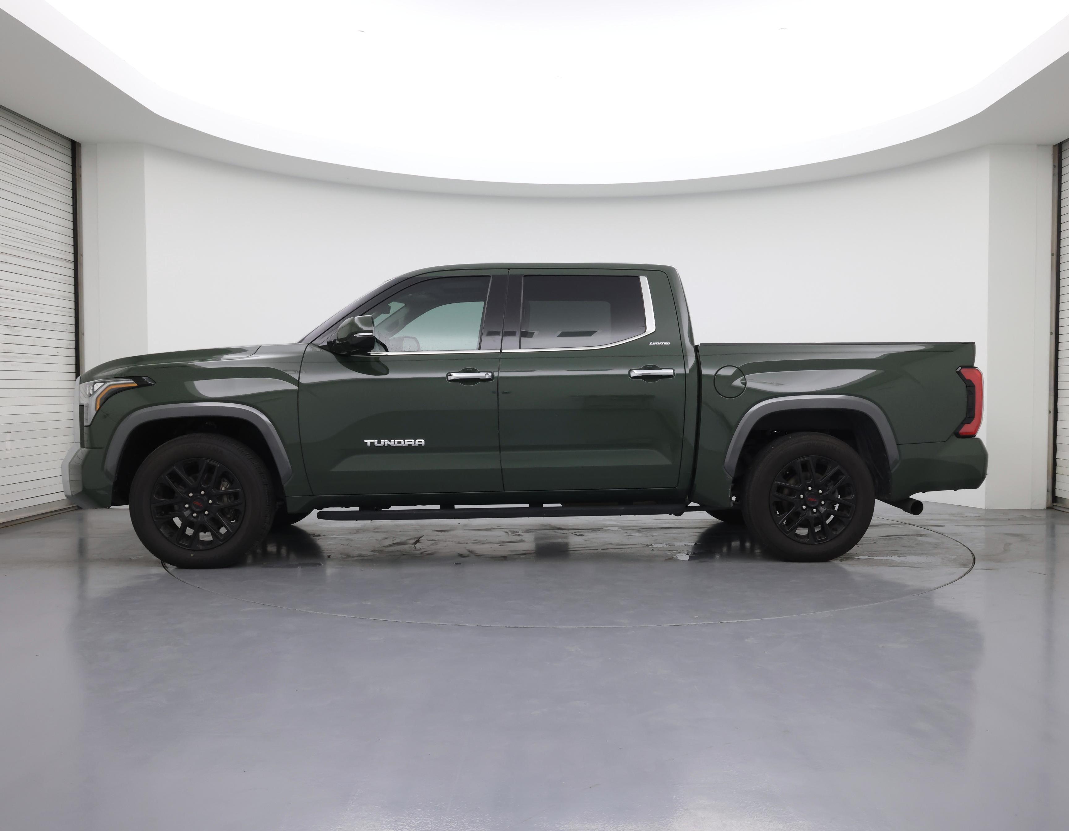 Thumbnail: 2022 Toyota Tundra - 3