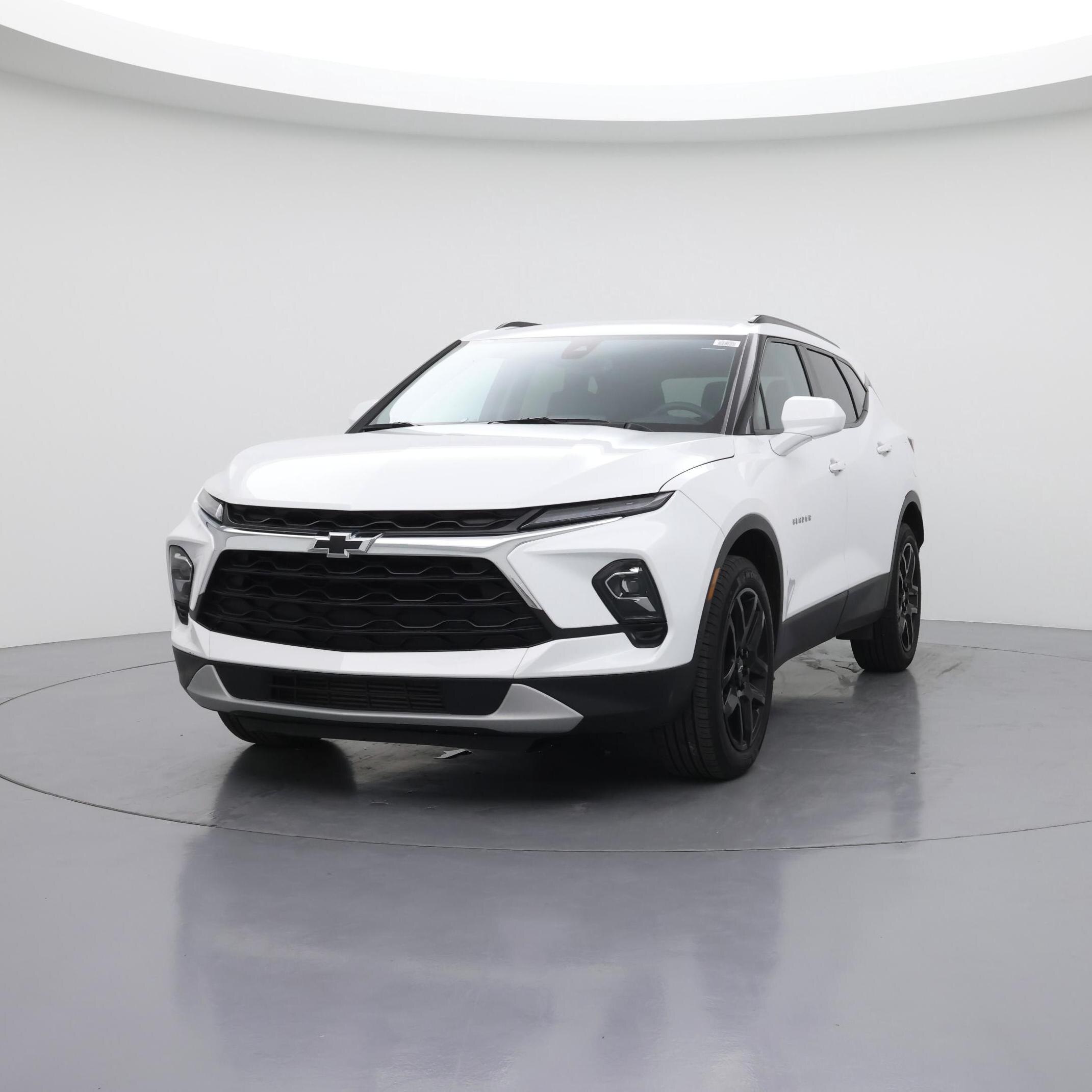 Thumbnail: 2023 Chevrolet Blazer - 4