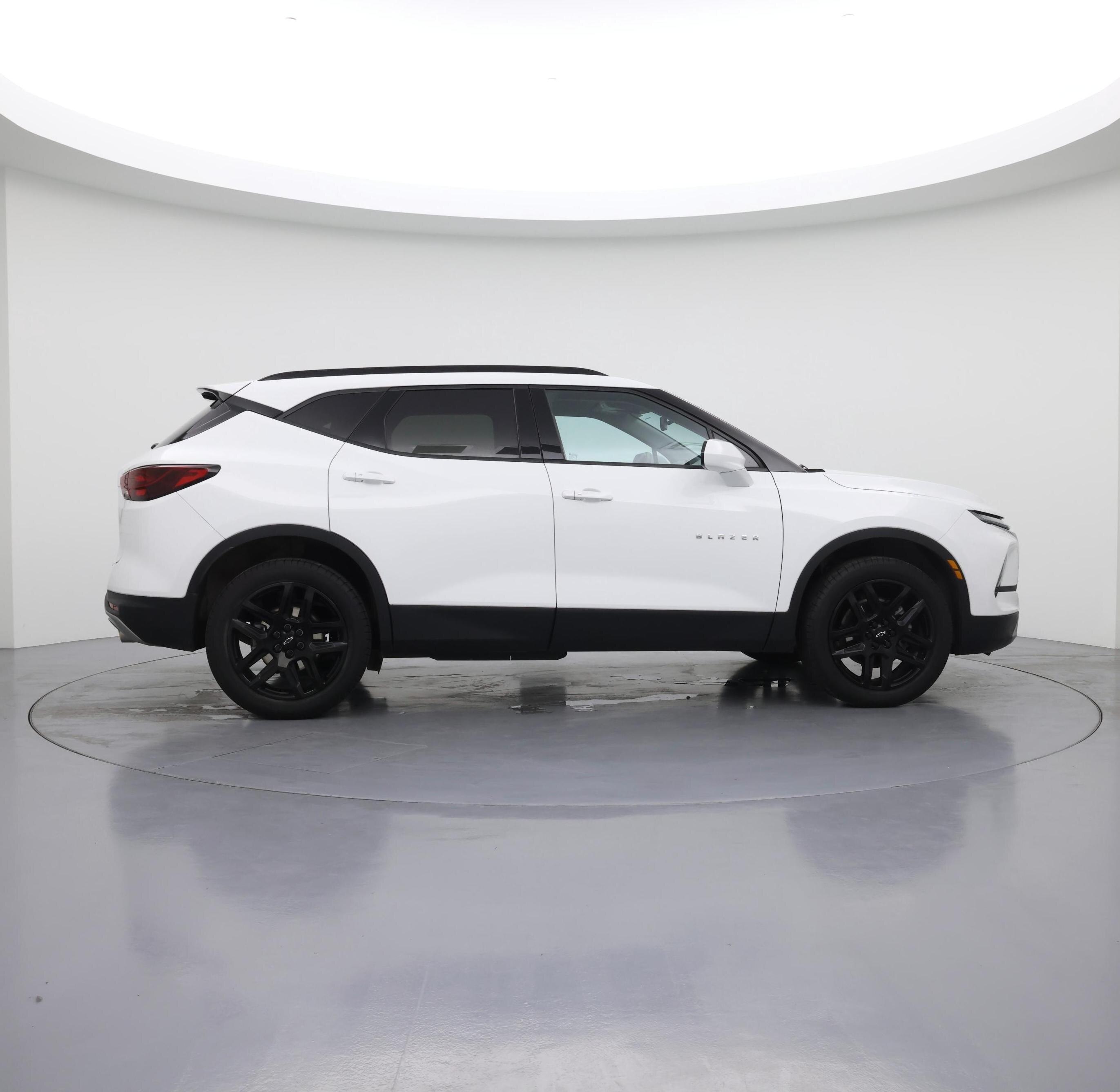 Thumbnail: 2023 Chevrolet Blazer - 7