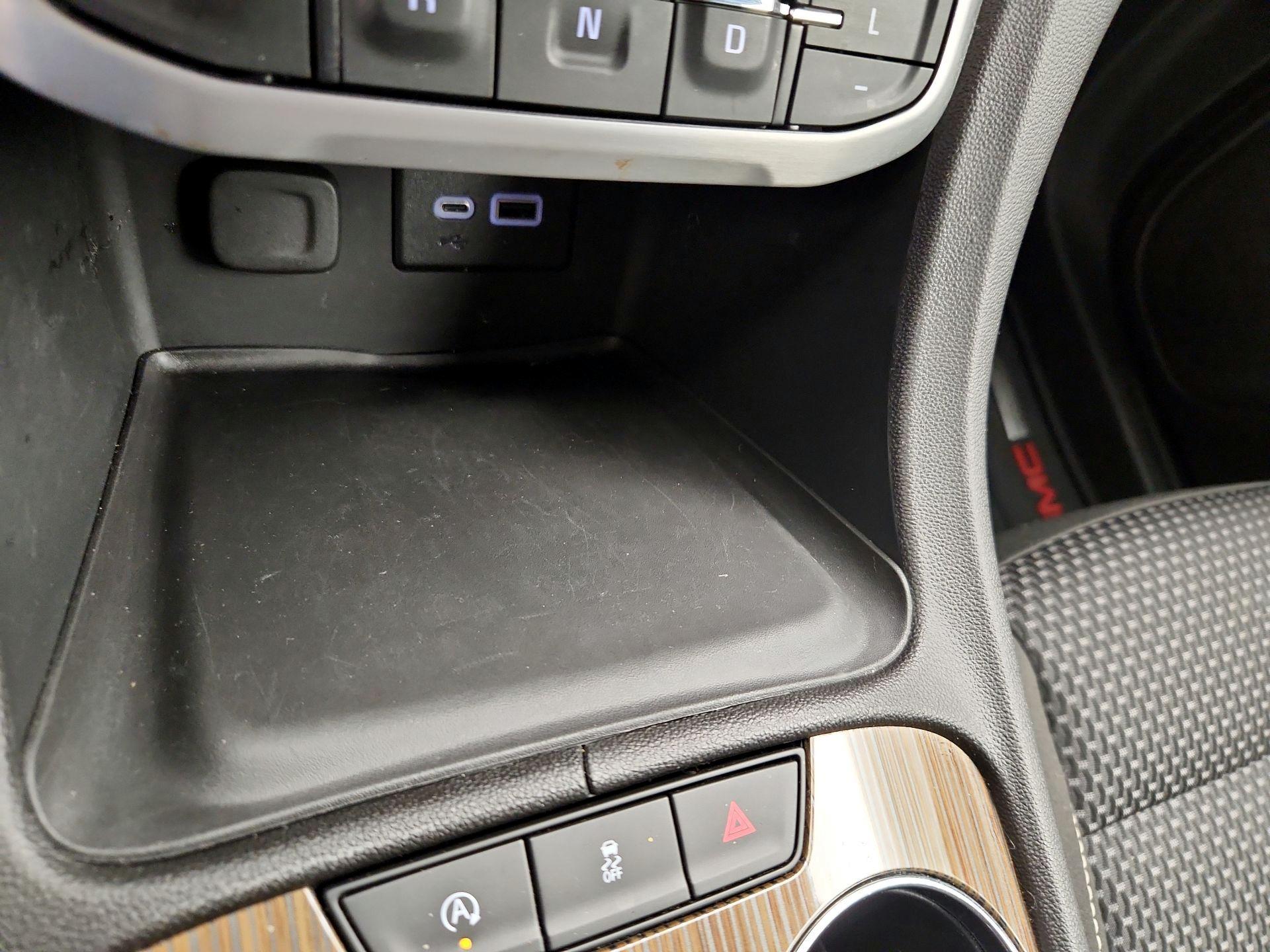 Thumbnail: 2023 GMC Acadia - 17