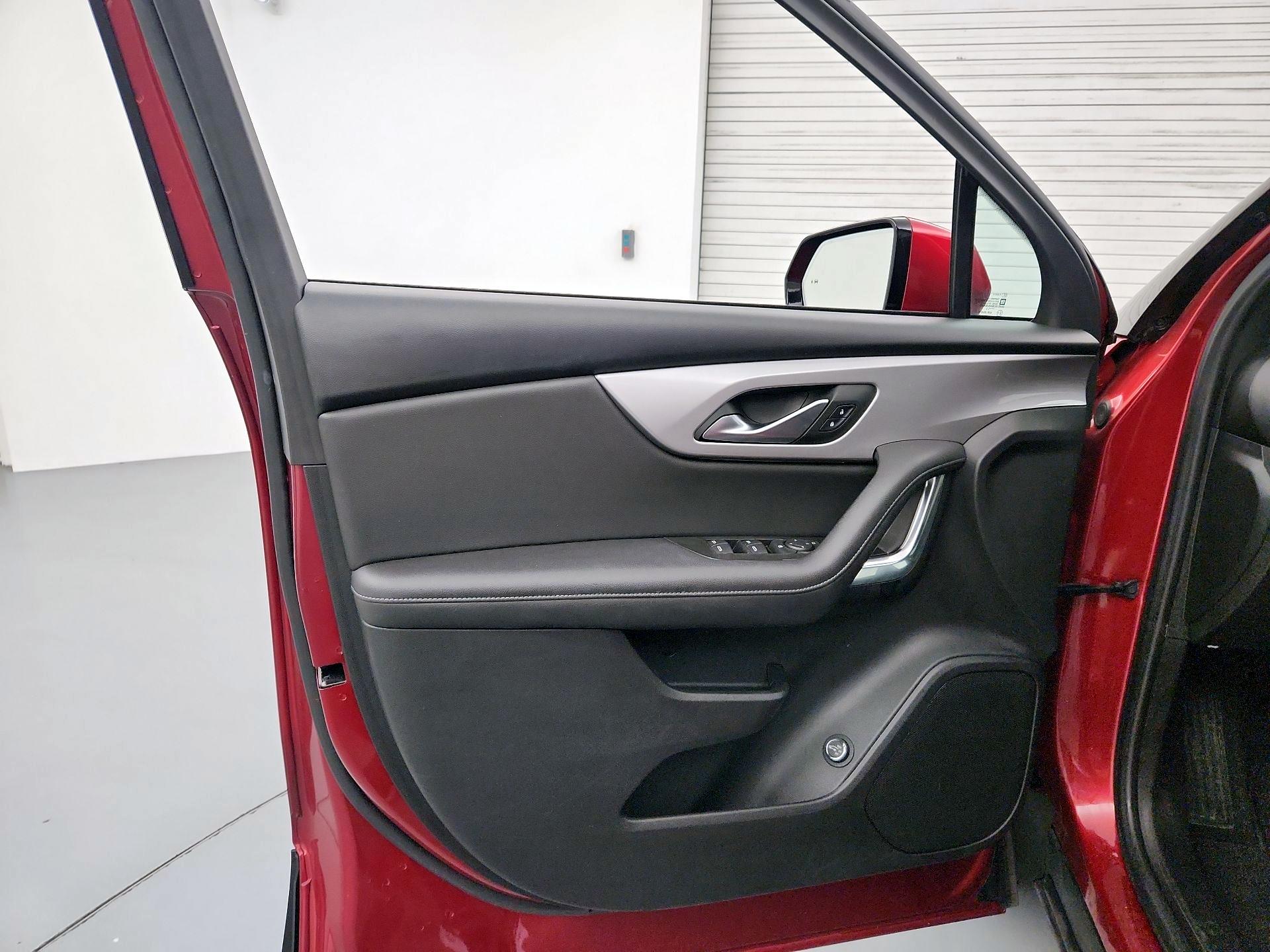 Thumbnail: 2022 Chevrolet Blazer - 12