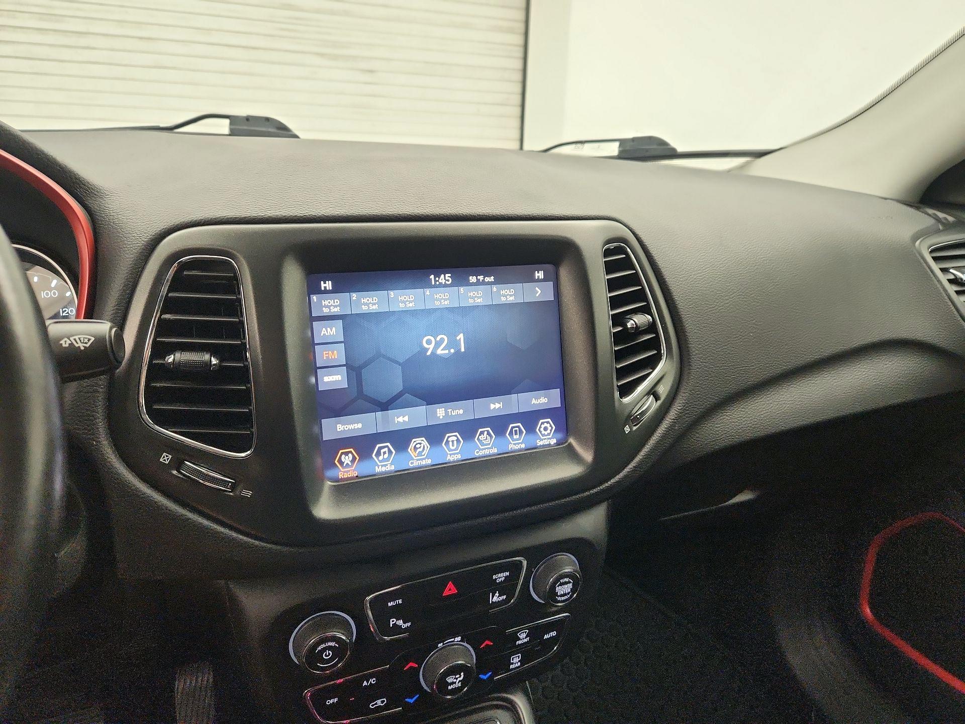 Thumbnail: 2021 Jeep Compass - 15