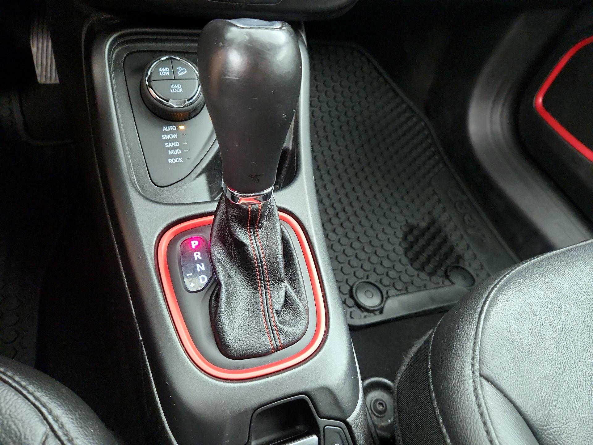 Thumbnail: 2021 Jeep Compass - 17