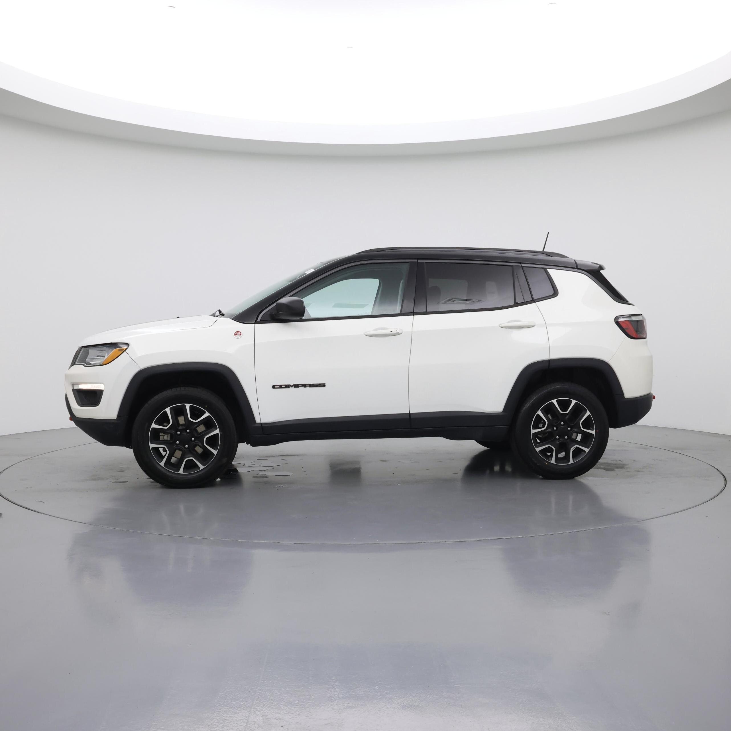 Thumbnail: 2021 Jeep Compass - 3
