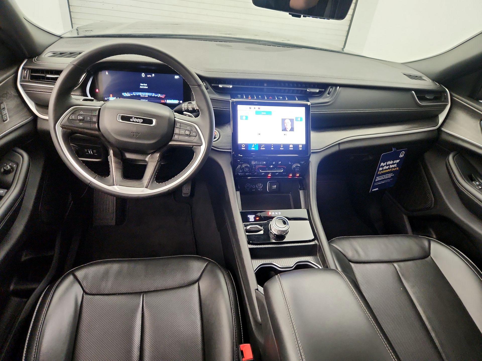 Thumbnail: 2024 Jeep Grand Cherokee L - 9