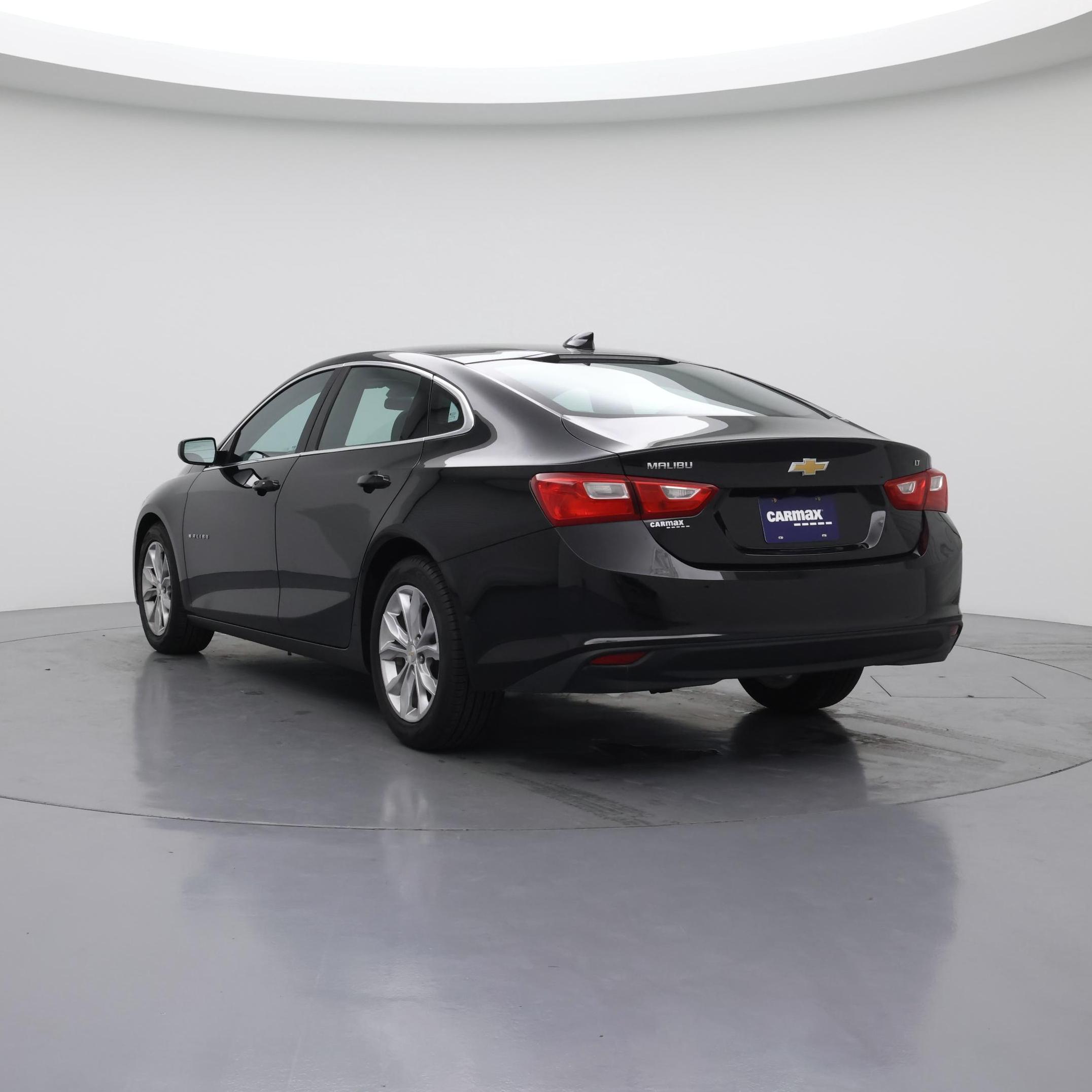 Thumbnail: 2023 Chevrolet Malibu - 2