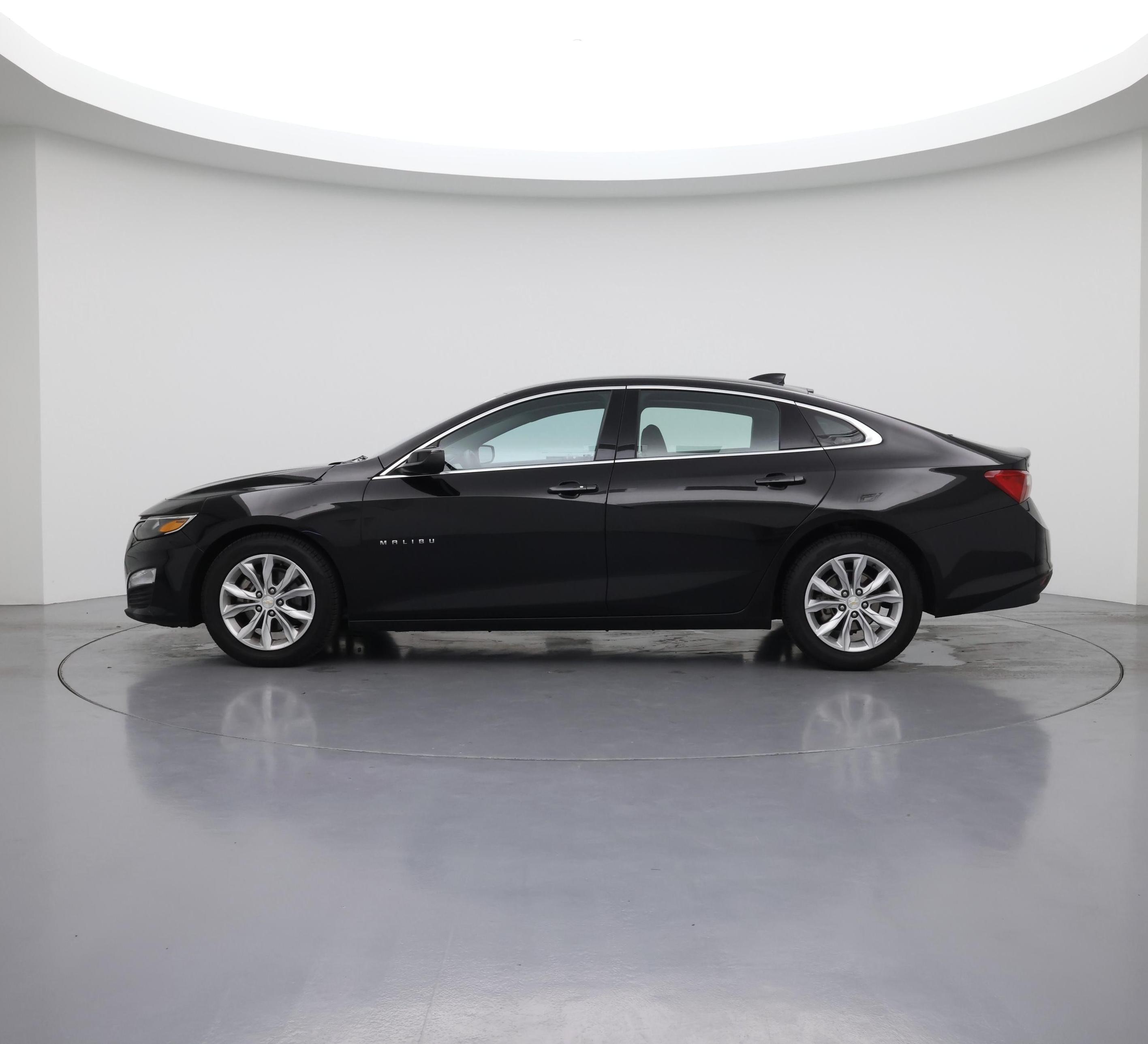 Thumbnail: 2023 Chevrolet Malibu - 3
