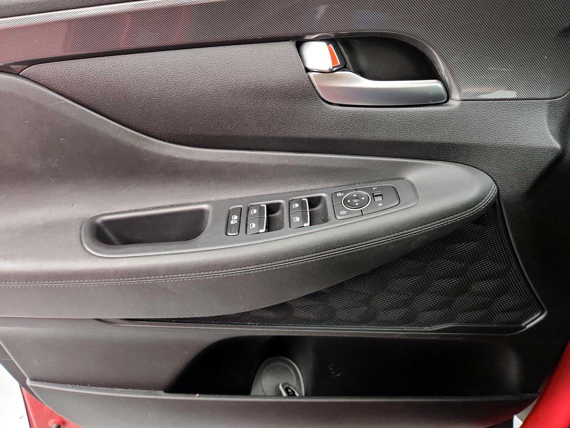 Thumbnail: 2023 Hyundai Santa Fe - 10