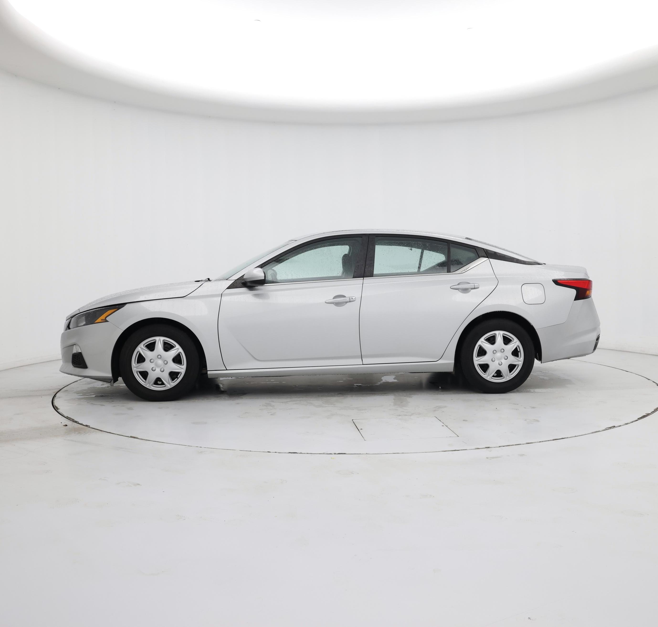 Thumbnail: 2022 Nissan Altima - 3