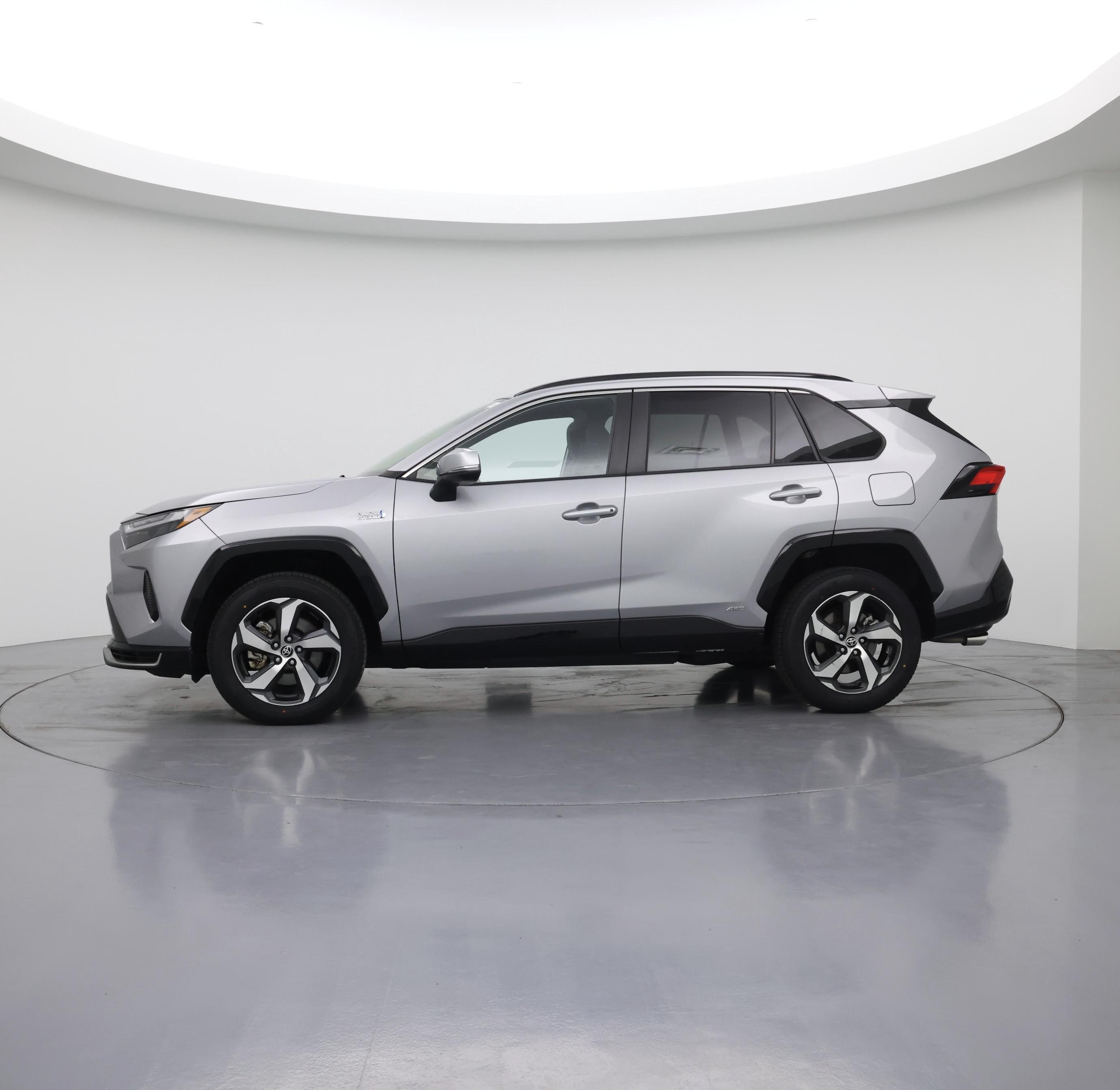 Thumbnail: 2022 Toyota RAV4 - 3