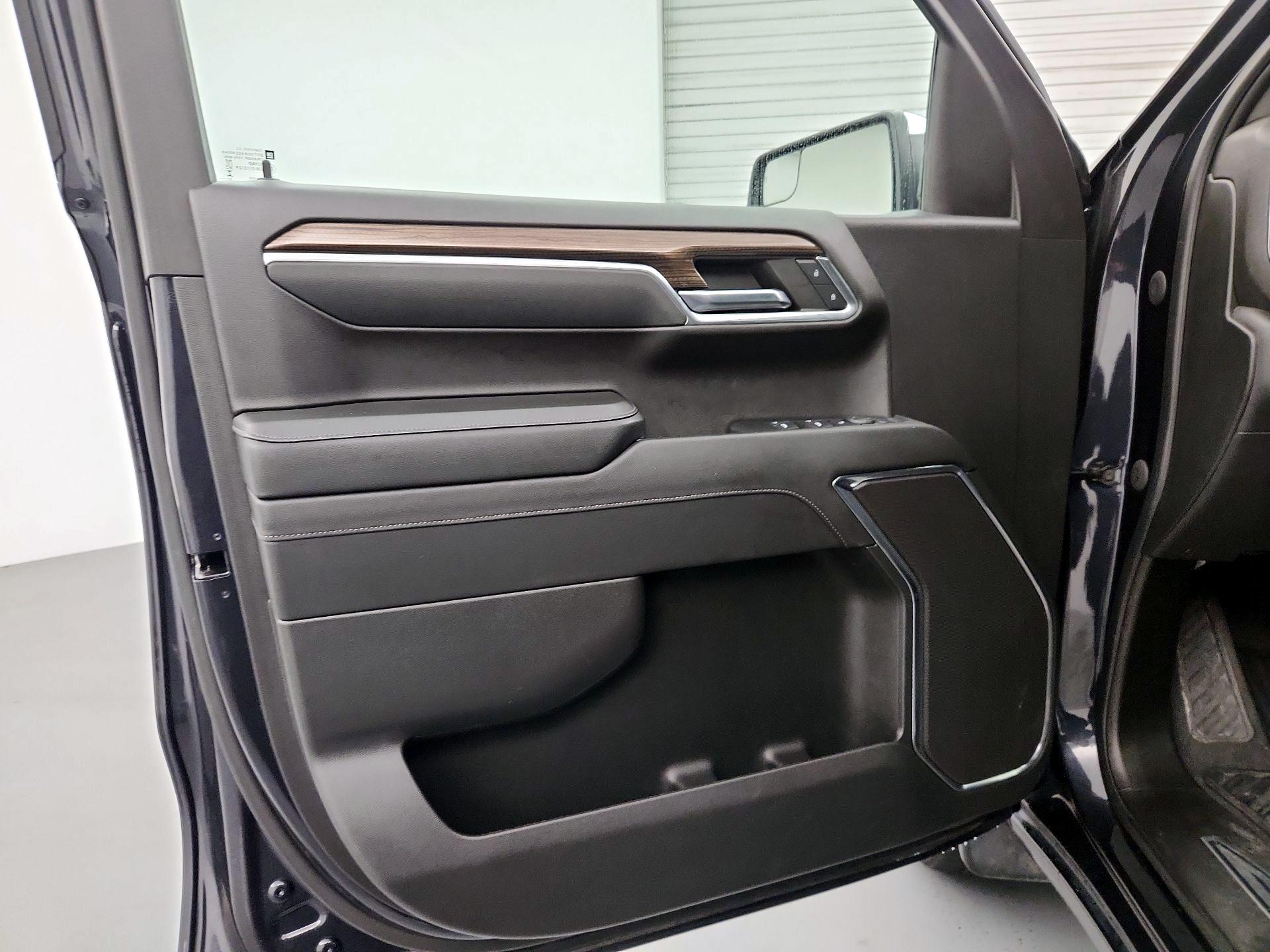 Thumbnail: 2023 Chevrolet Silverado 1500 - 12