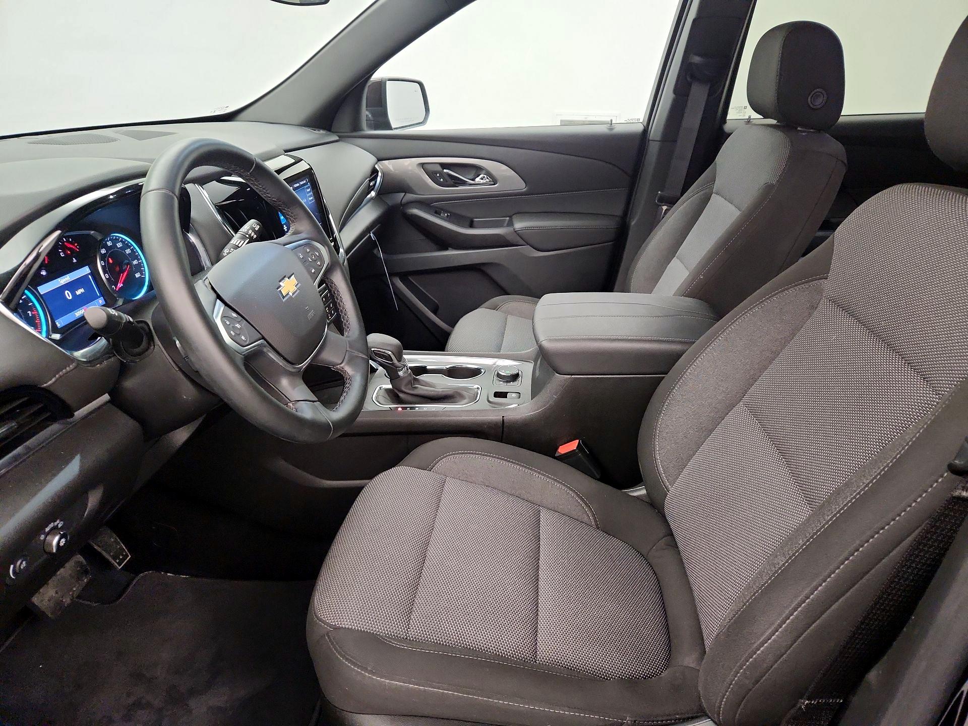 Thumbnail: 2023 Chevrolet Traverse - 11